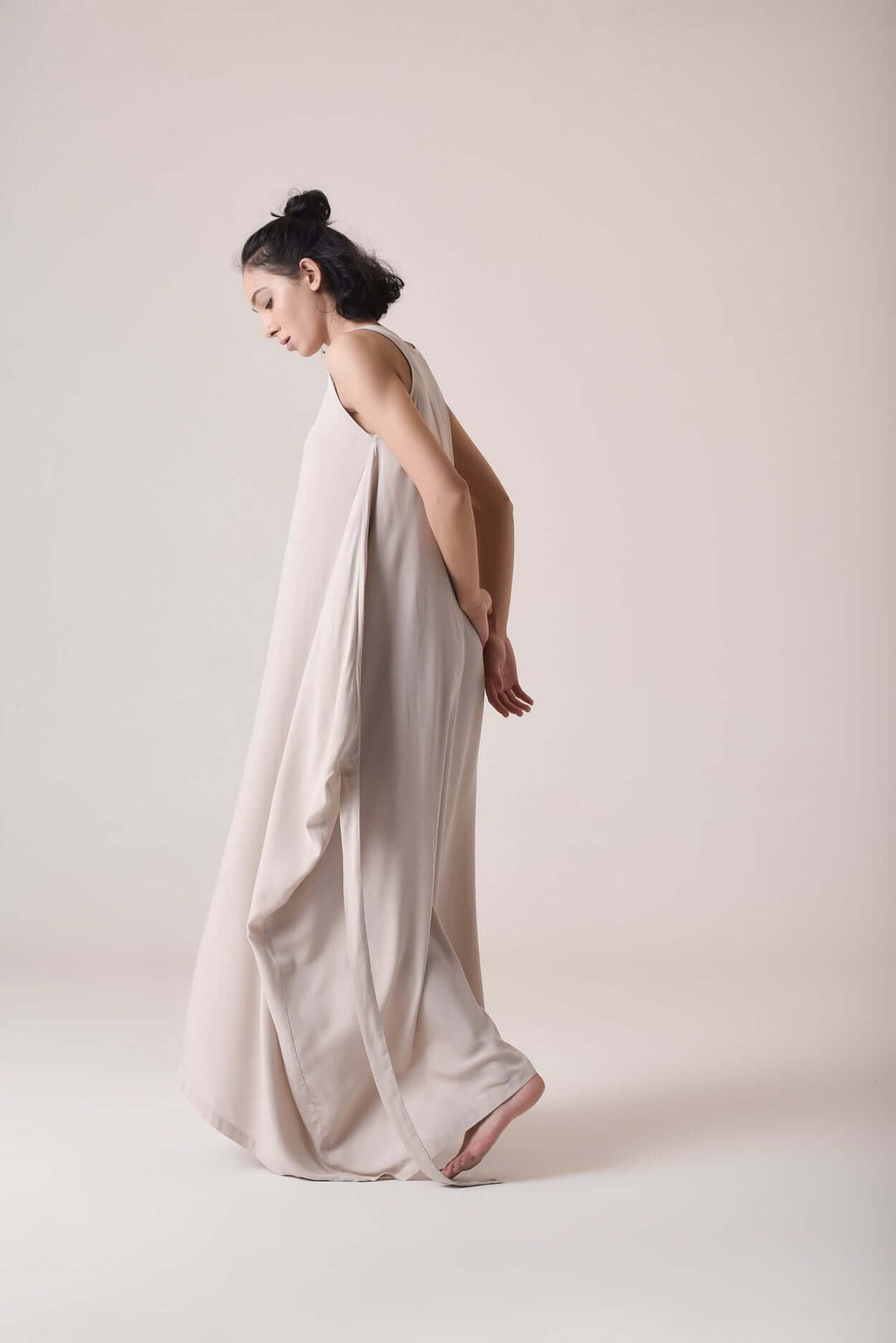Robe longue d’été drapée à ceinture réglable