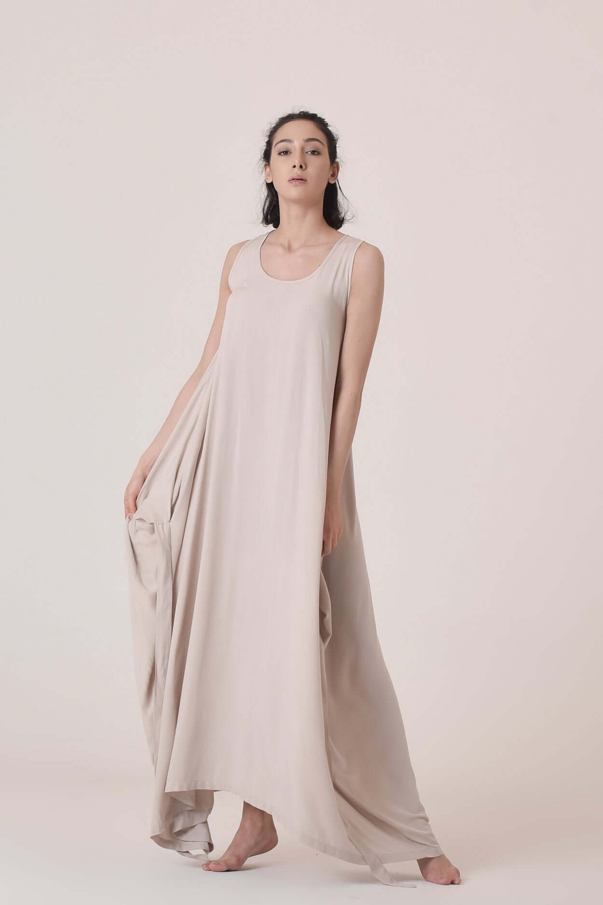 Robe longue d’été drapée à ceinture réglable