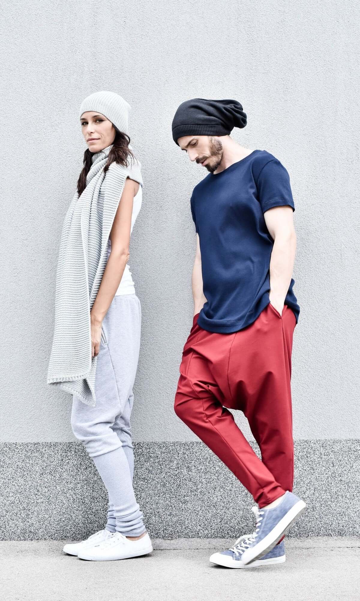 Ensemble deux pièces avec écharpe extra-longue et bonnet en maille
