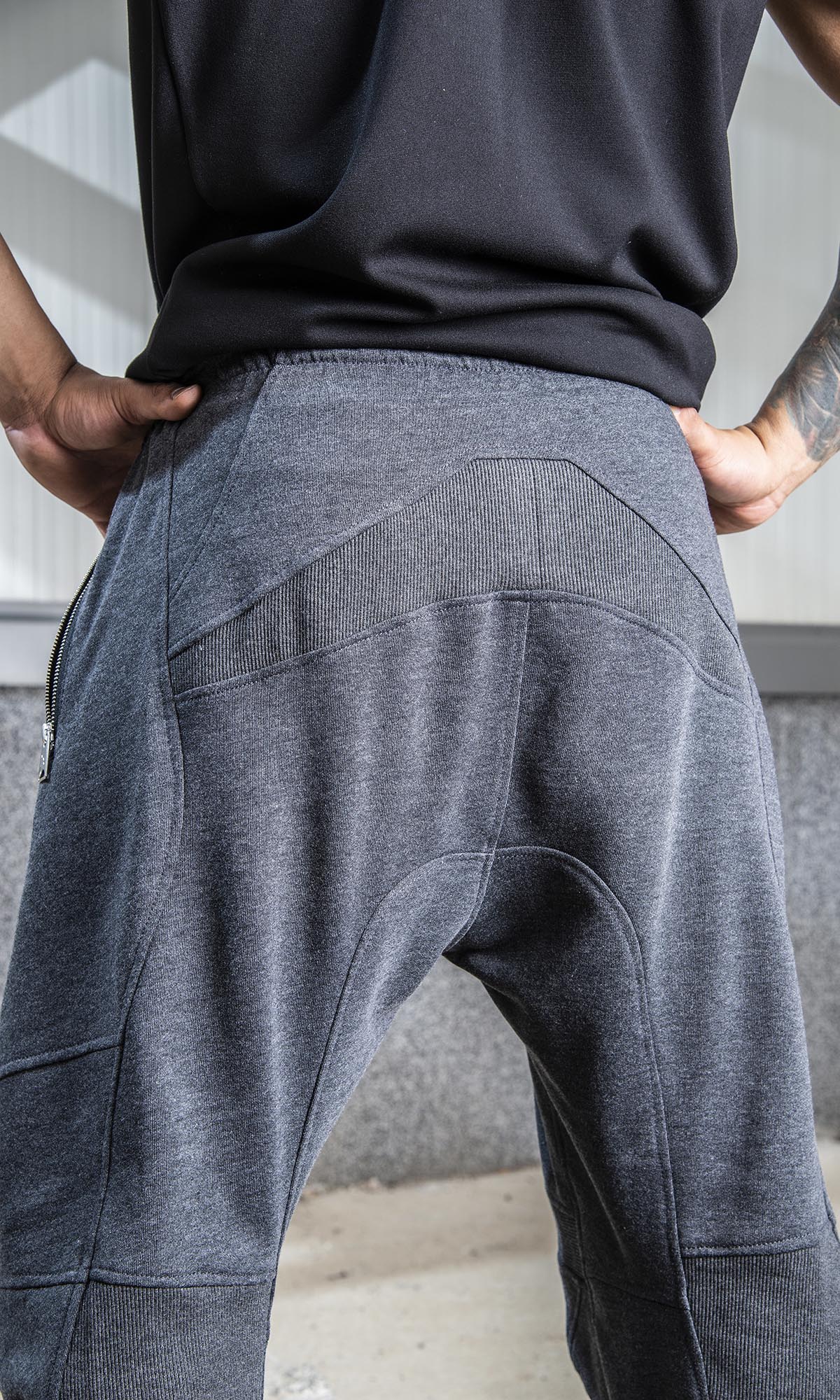 Loose Sweatpants With Ribbed Details