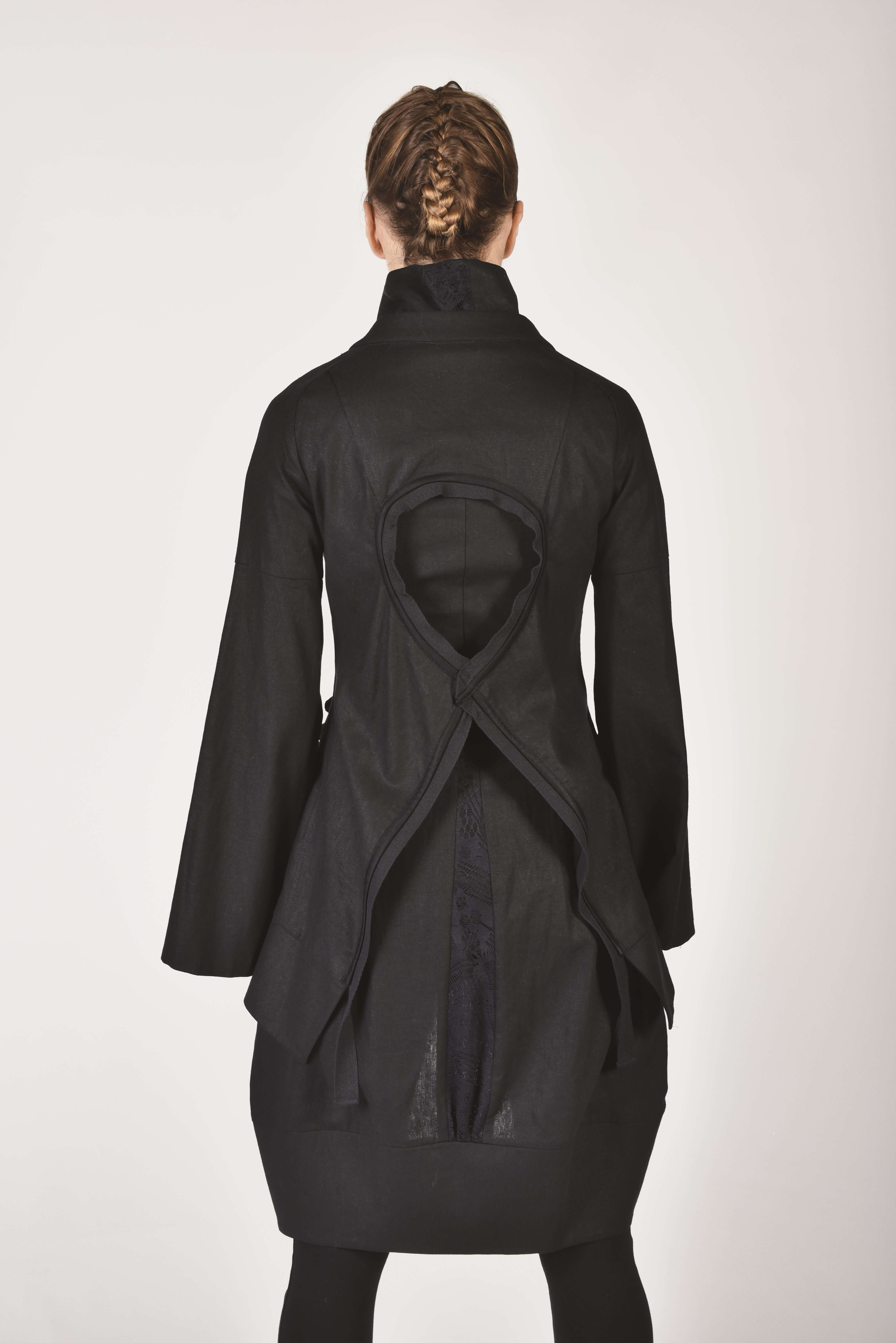 Leinenjacke mit asymmetrischem Saum