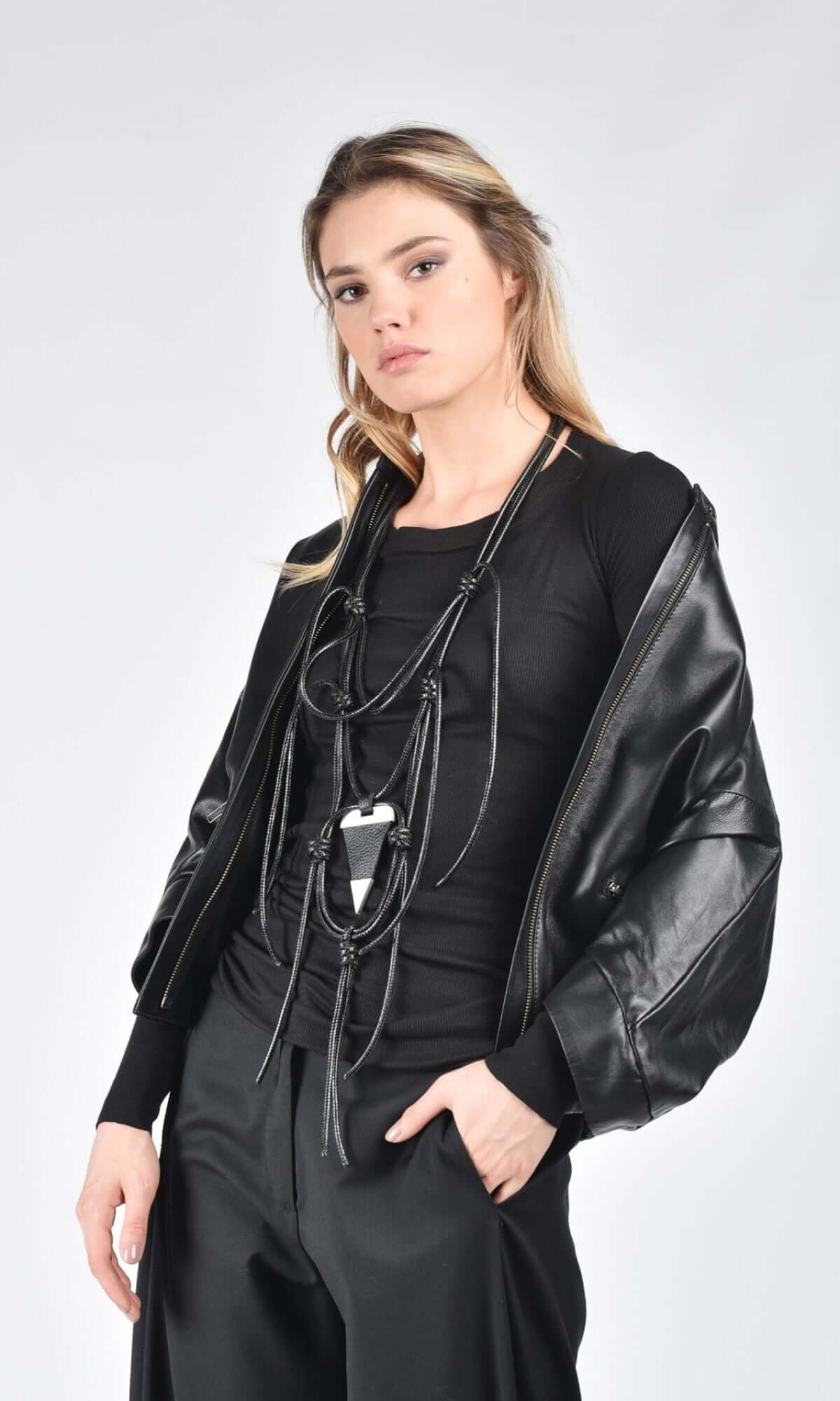 Giacca corta in vera pelle