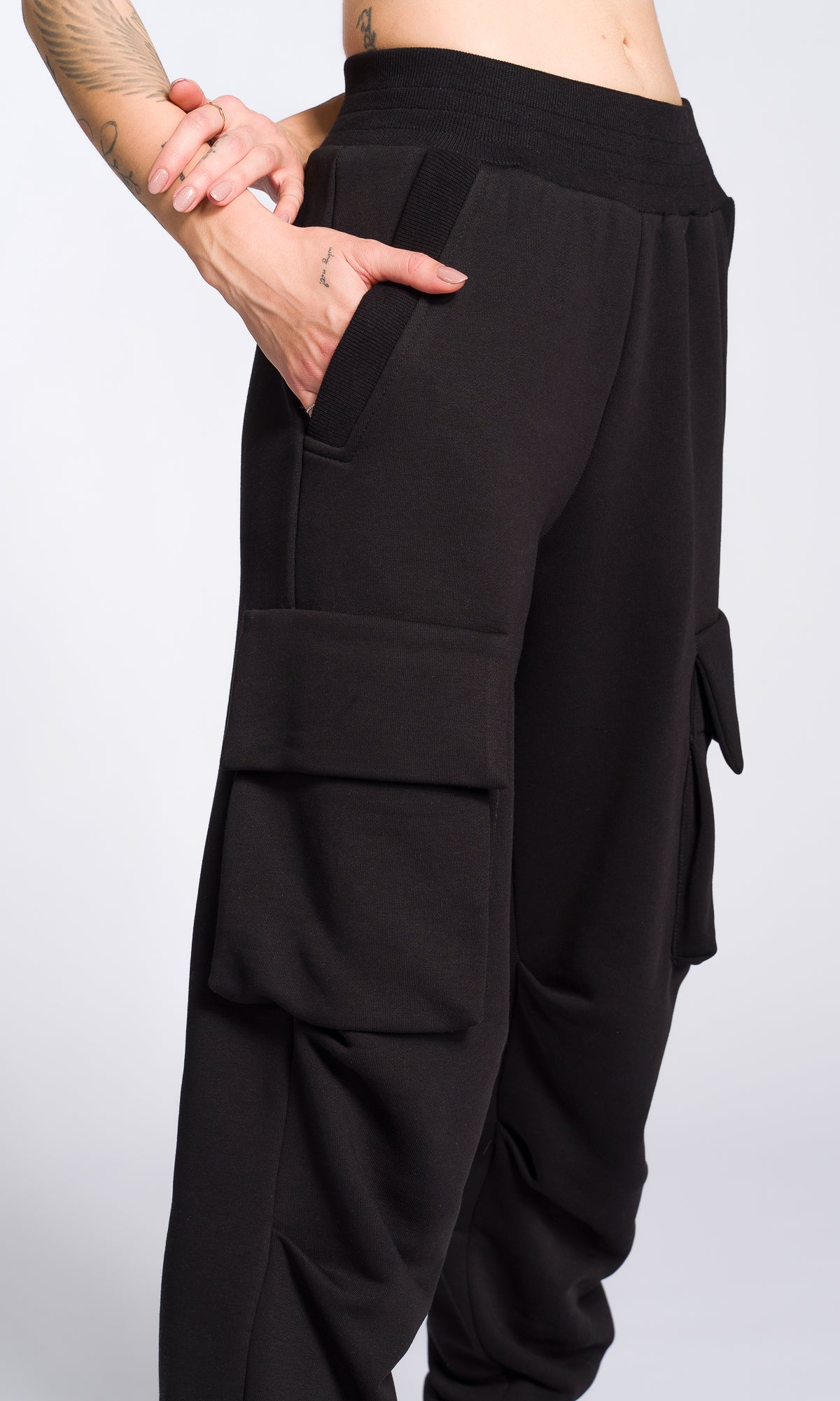 Cuffed Joggers with Gathered Seams - AAKASHA