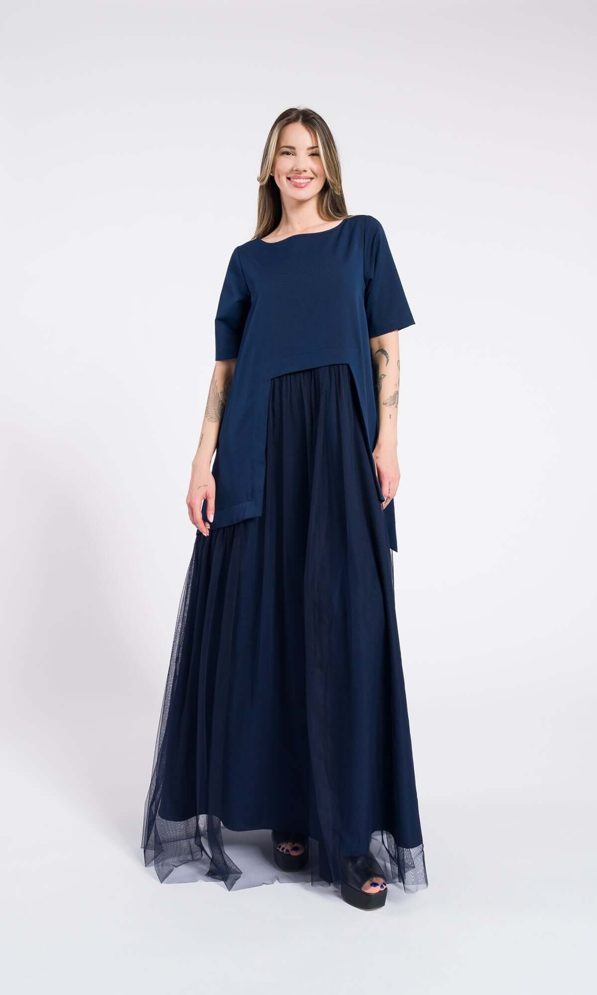 Robe longue en tulle