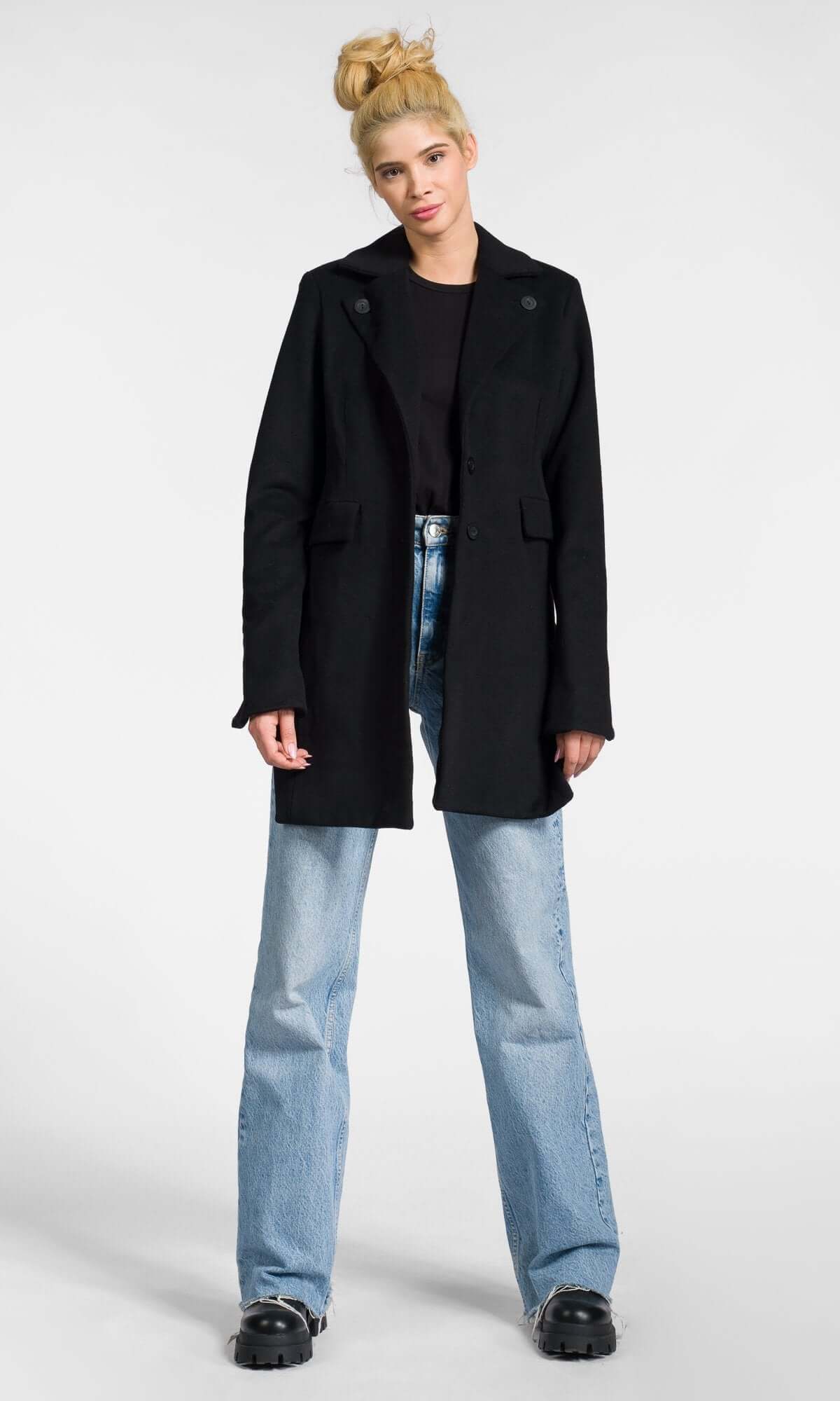 Manteau asymétrique avec ruban au dos