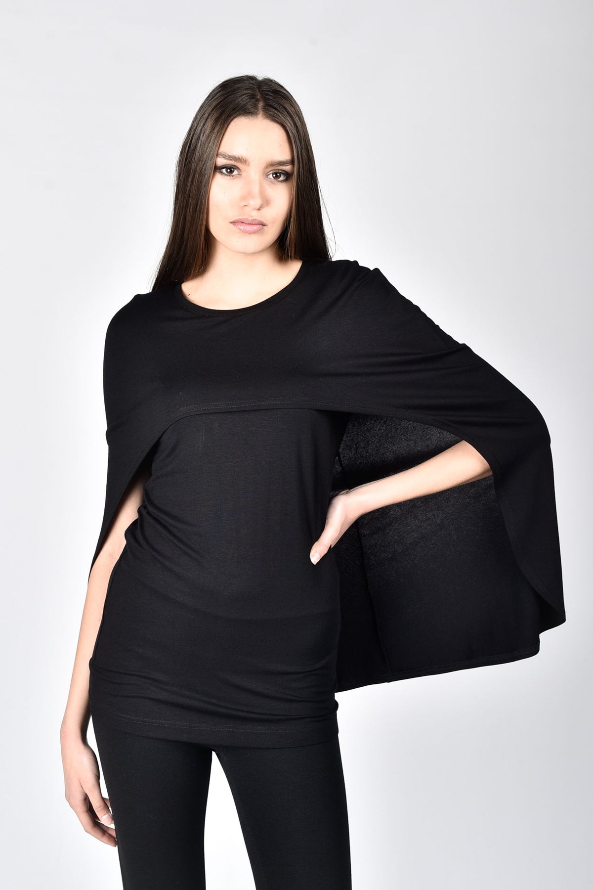 Top cape noir en viscose - Blouse à manches fendues, top de soirée