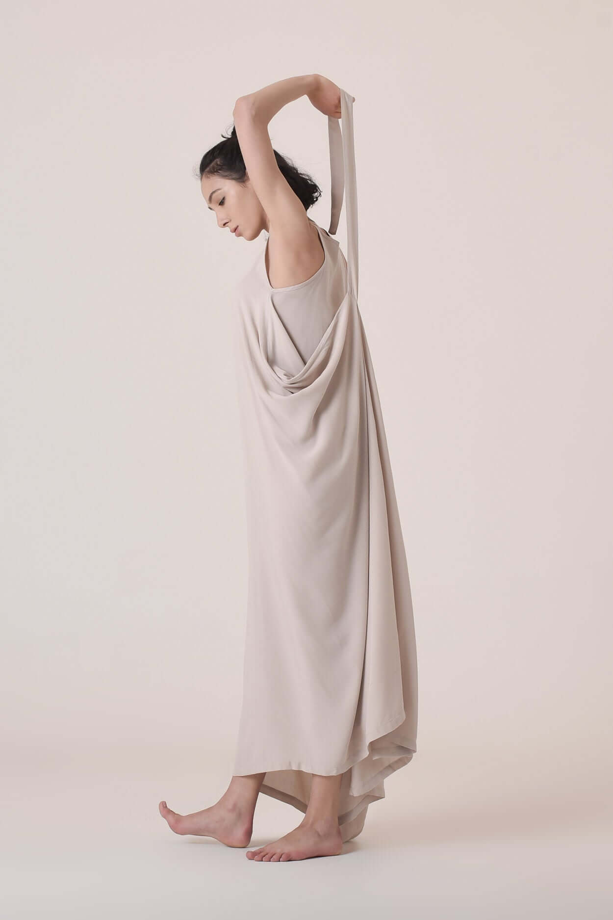 Robe longue d’été drapée à ceinture réglable