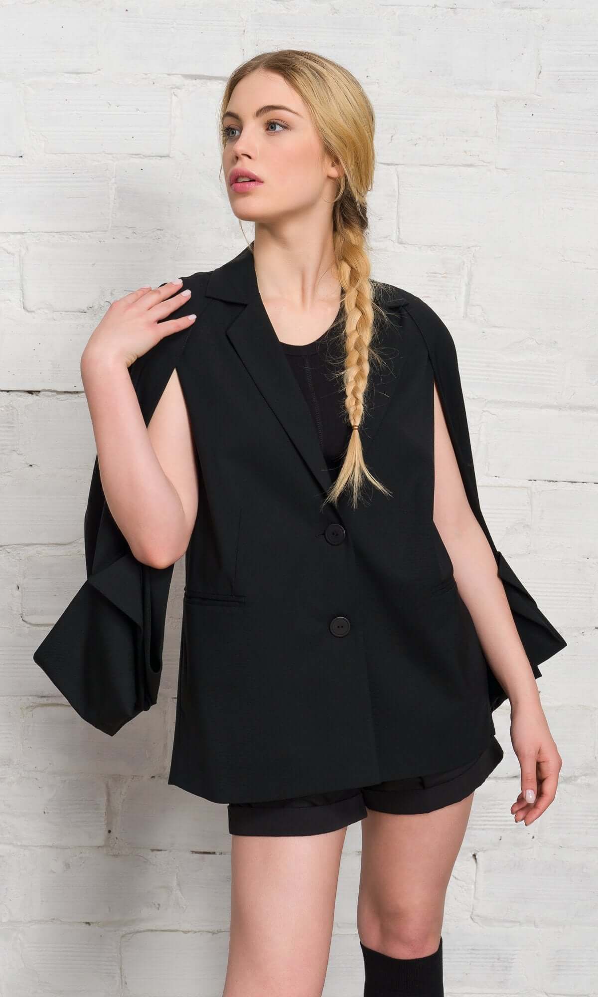 Blazer con schiena scoperta e maniche cut-out