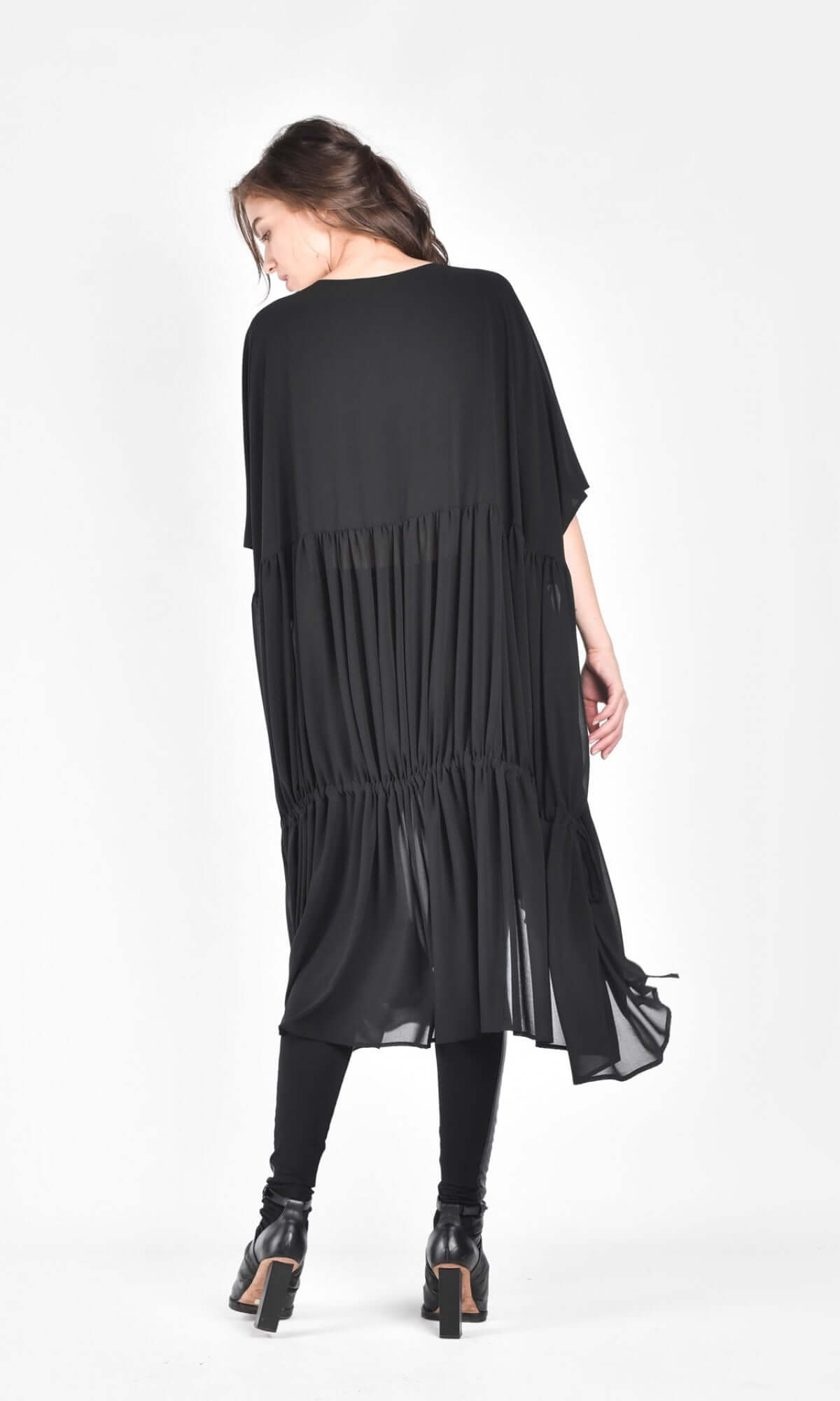 Robe longue drapée en mousseline