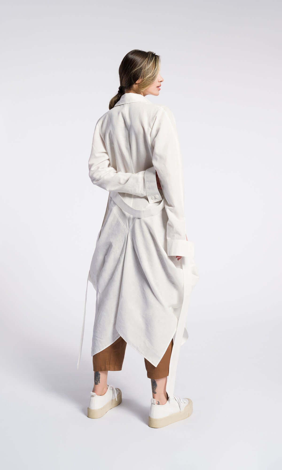 Tunique longue asymétrique en lin – Robe chemise durable certifiée OEKO-TEX