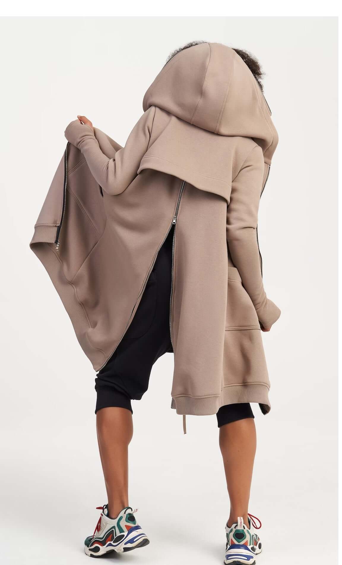 Felpa lunga con cappuccio e zip