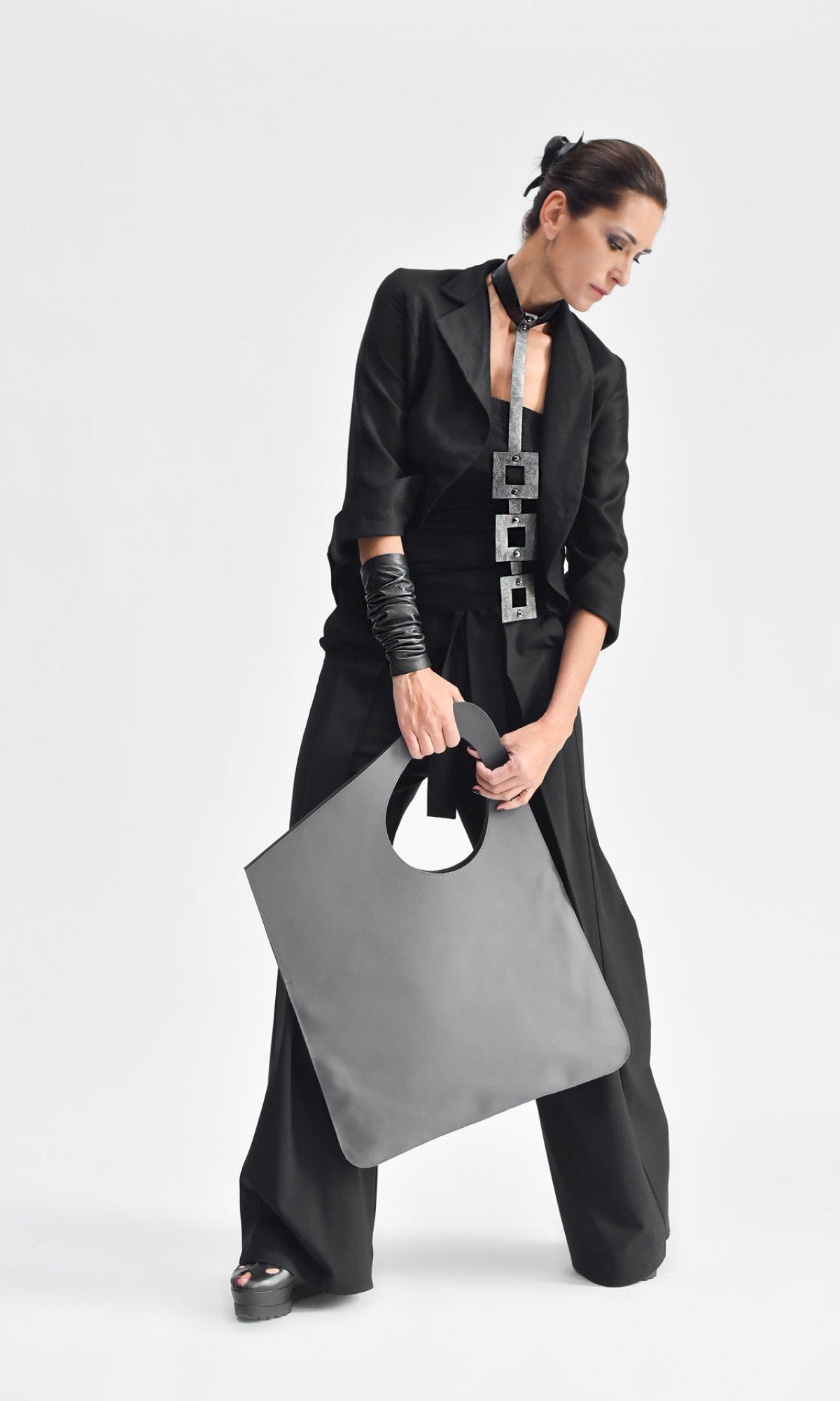 Trendige geometrische Choker-Halskette