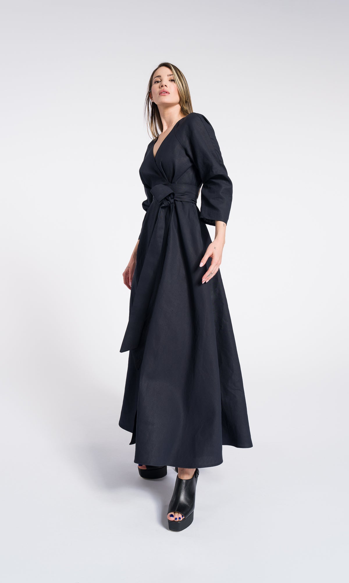 Maxi linen wrapped dress with belt and pockets , Summer Dress, Party dress , Bohemian Flowing Dress
