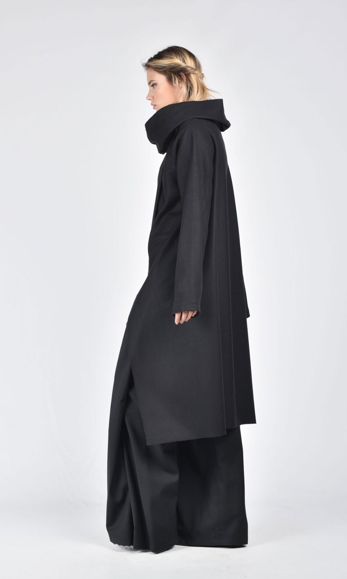 Wool Felt Coat with High Collar - AAKASHA
