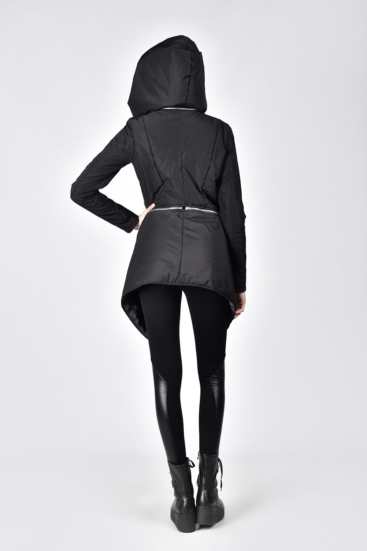 Abnehmbare, figurbetonte Steppjacke