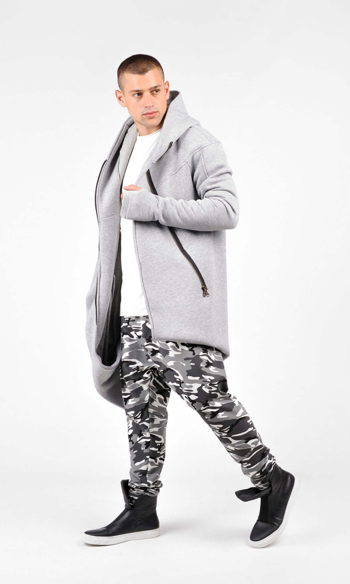 Hoodie in felpa di cotone con chiusura asimmetrica