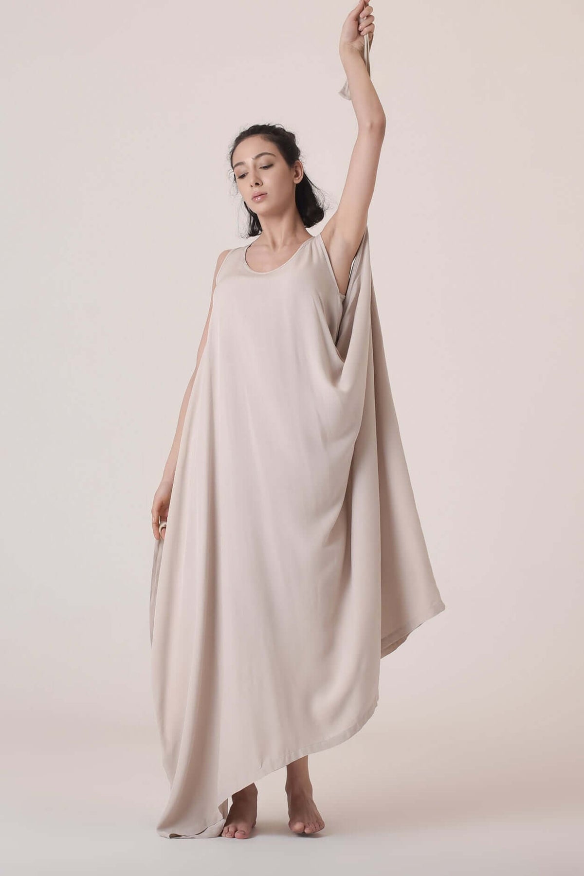 Robe longue d’été drapée à ceinture réglable