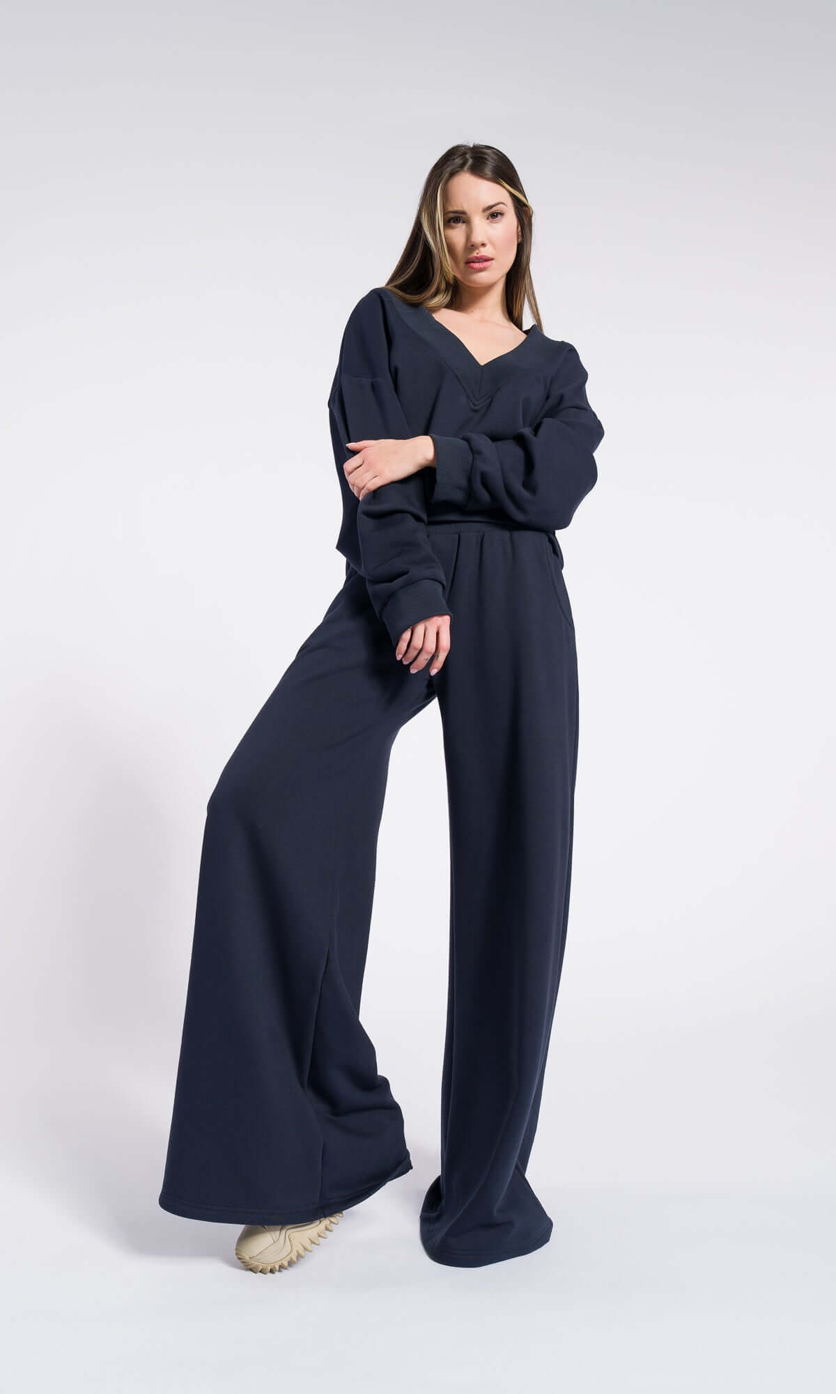 Ensemble décontracté en coton avec crop top à col V et pantalon à jambes larges