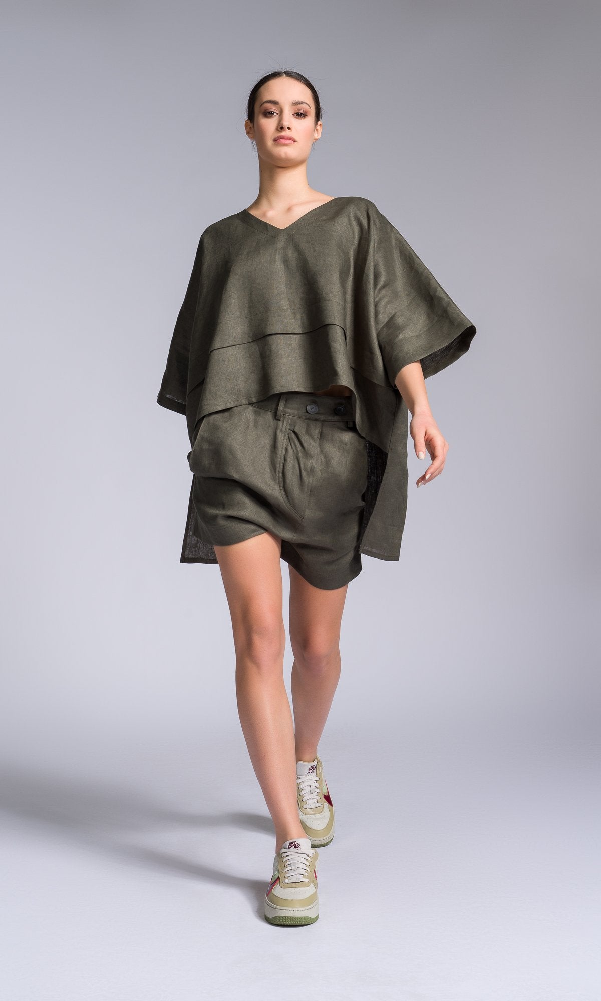 Twisted Baggy Linen Shorts - AAKASHA