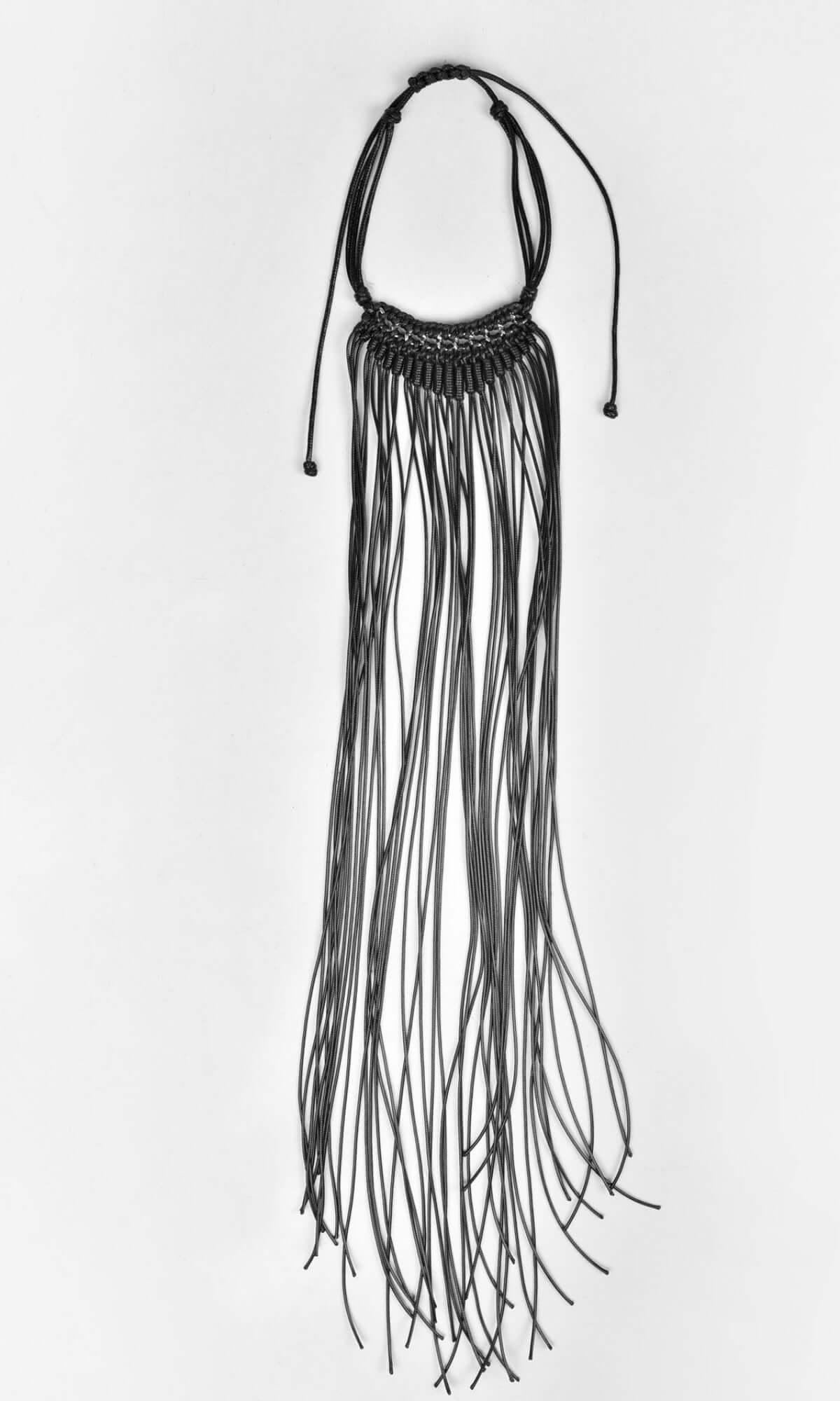 Collier raffiné en cuir avec perles