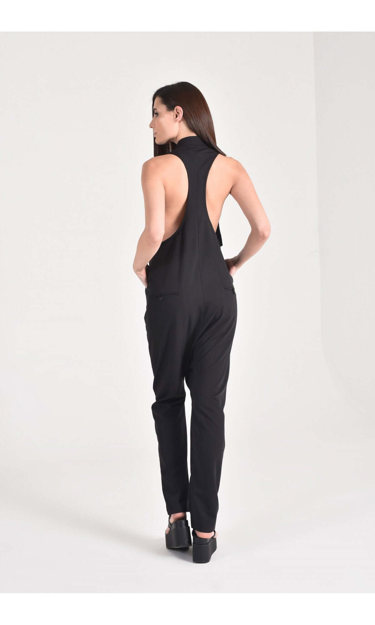 Baumwoll-Jumpsuit mit offenem Rücken