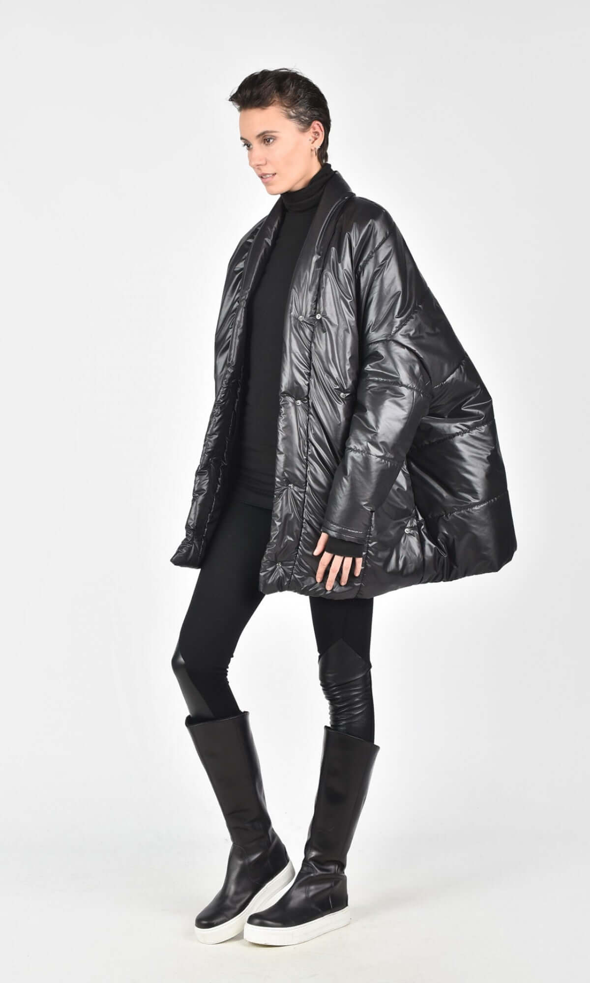 Cappotto corto trapuntato oversize