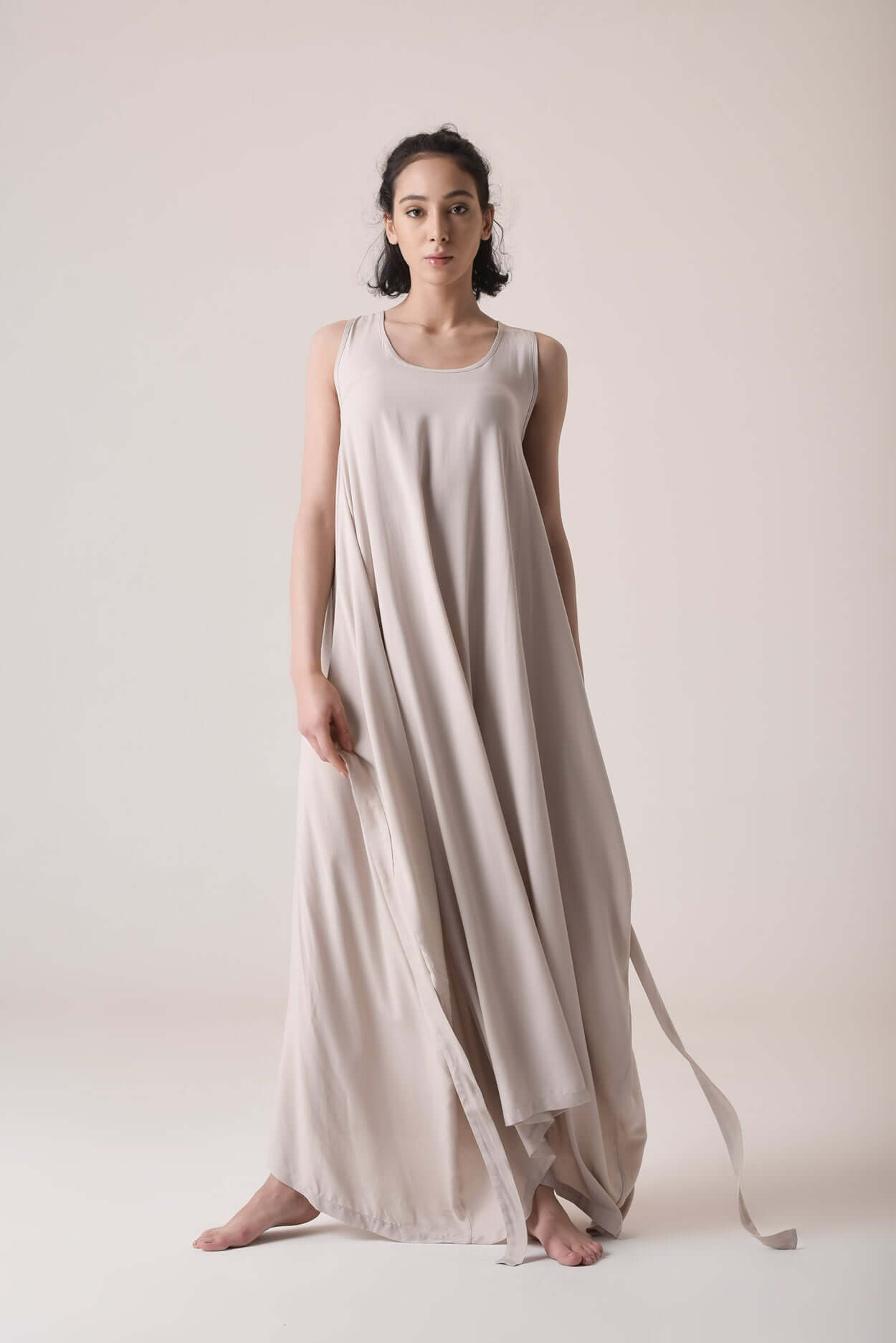 Robe longue d’été drapée à ceinture réglable