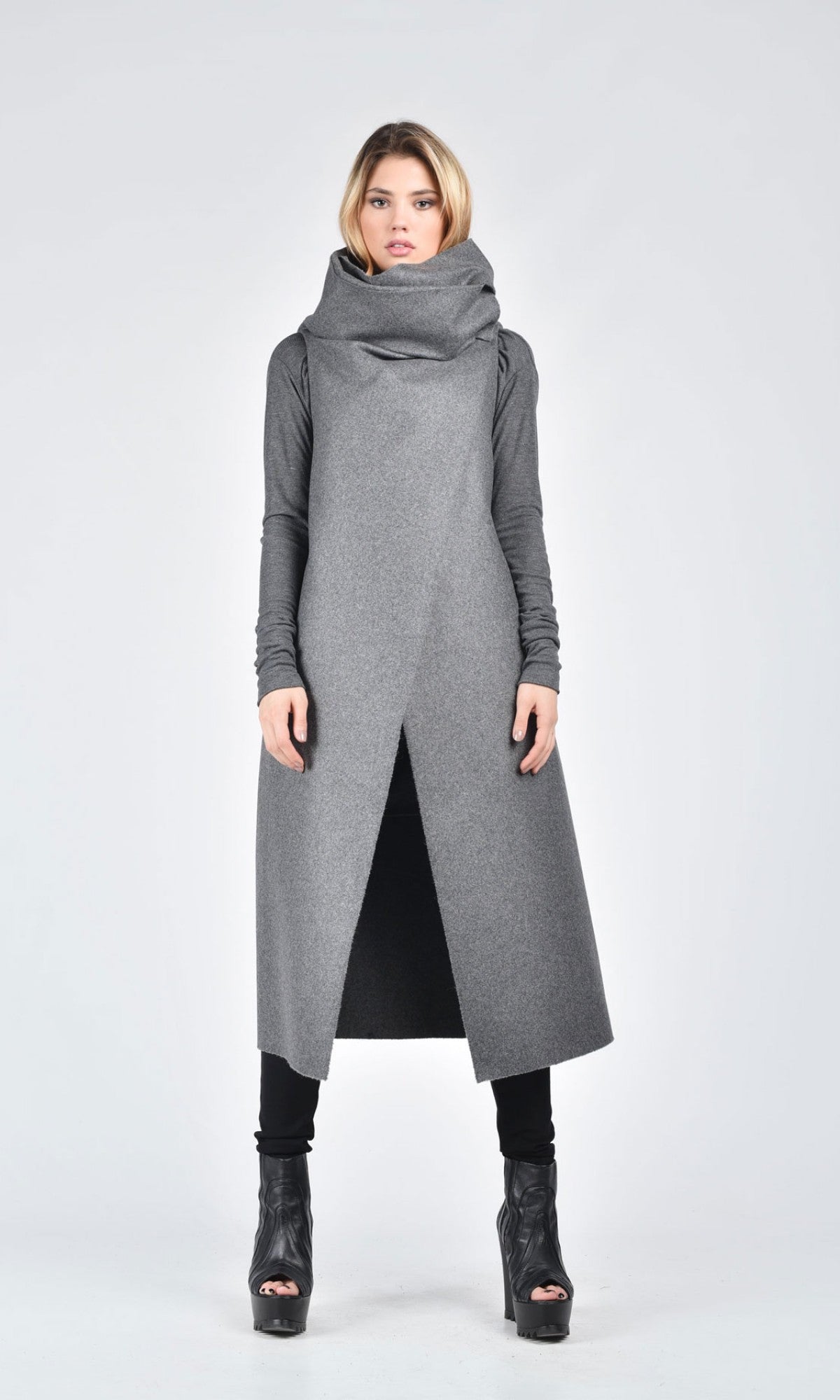 Wool Felt Sleeveless Coat - AAKASHA