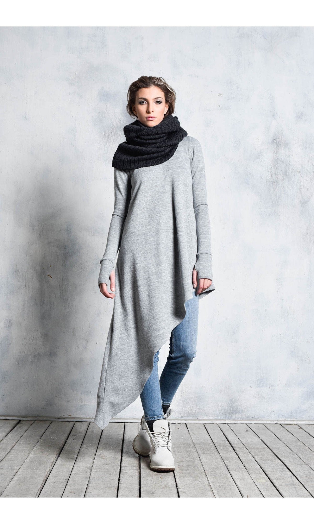 Loose Knitted Tunic with Long Sleeves - AAKASHA