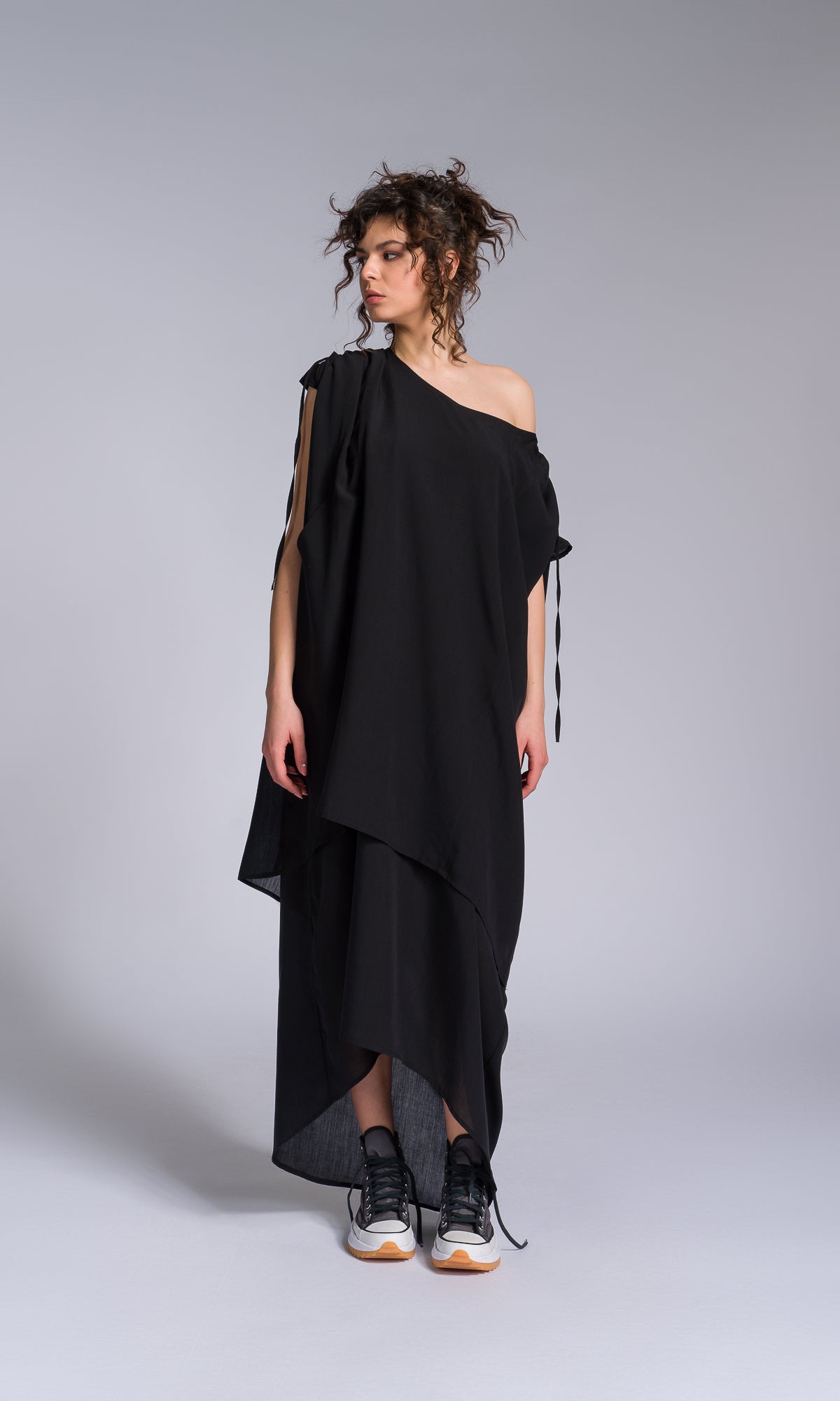 Layered Kaftan Dress with Adjustable Shoulders - AAKASHA