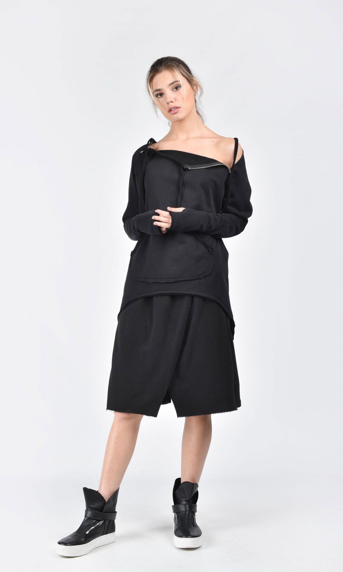 Arm Zipper Sweatshirt - AAKASHA