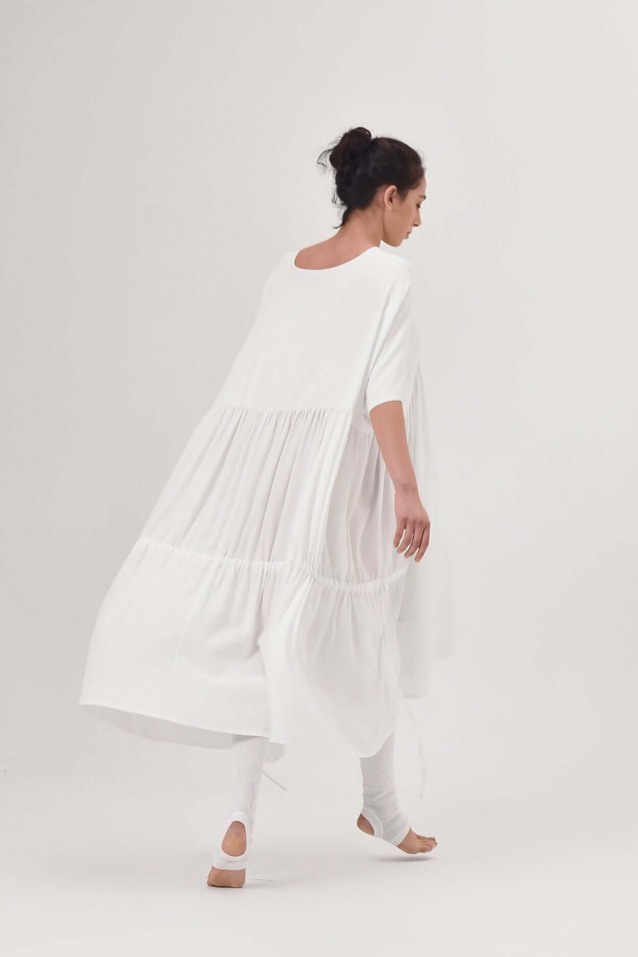 Robe longue drapée en mousseline