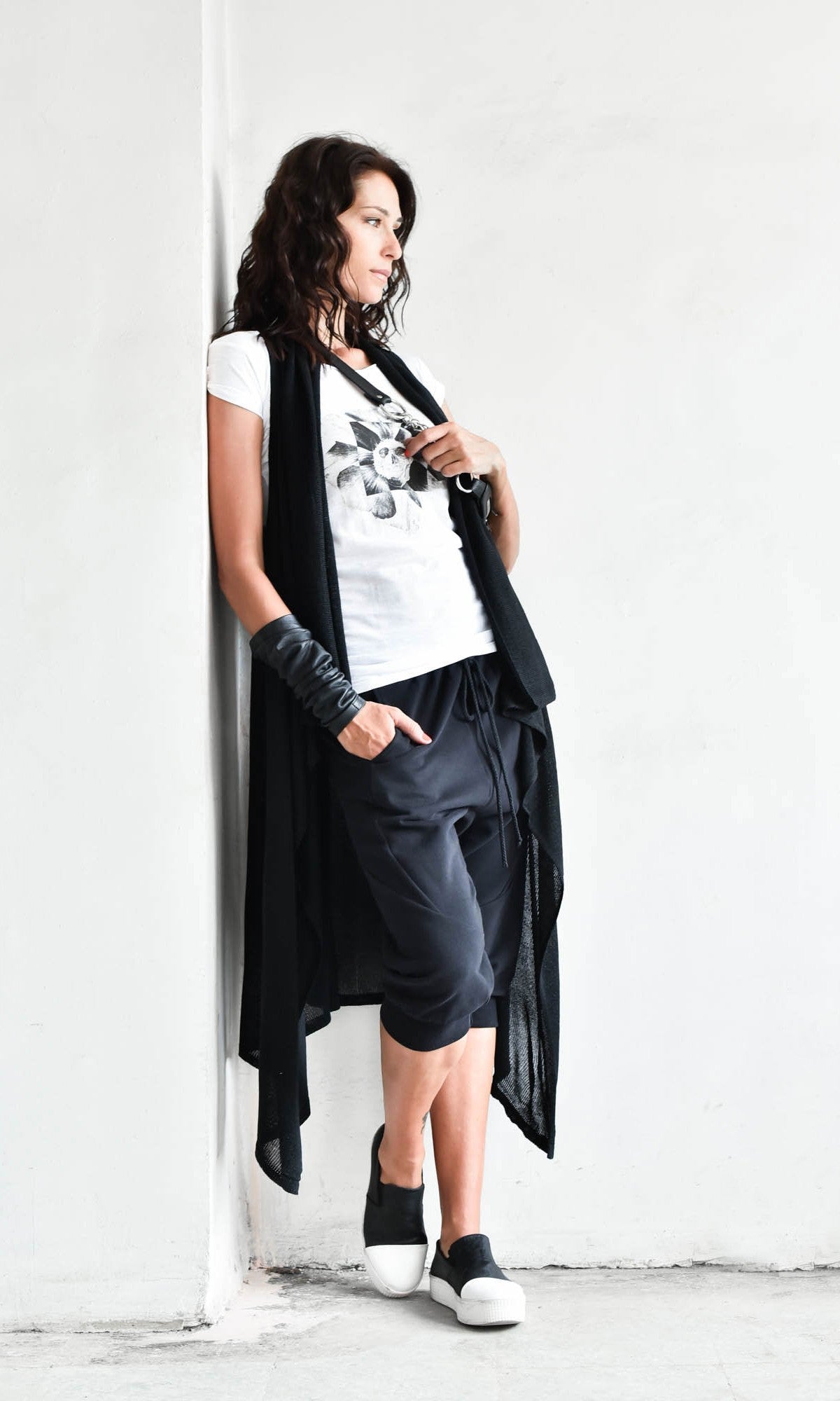 Drop Crotch Capri Pants - AAKASHA