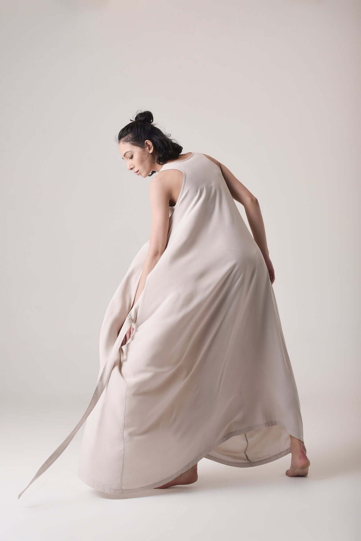 Robe longue d’été drapée à ceinture réglable