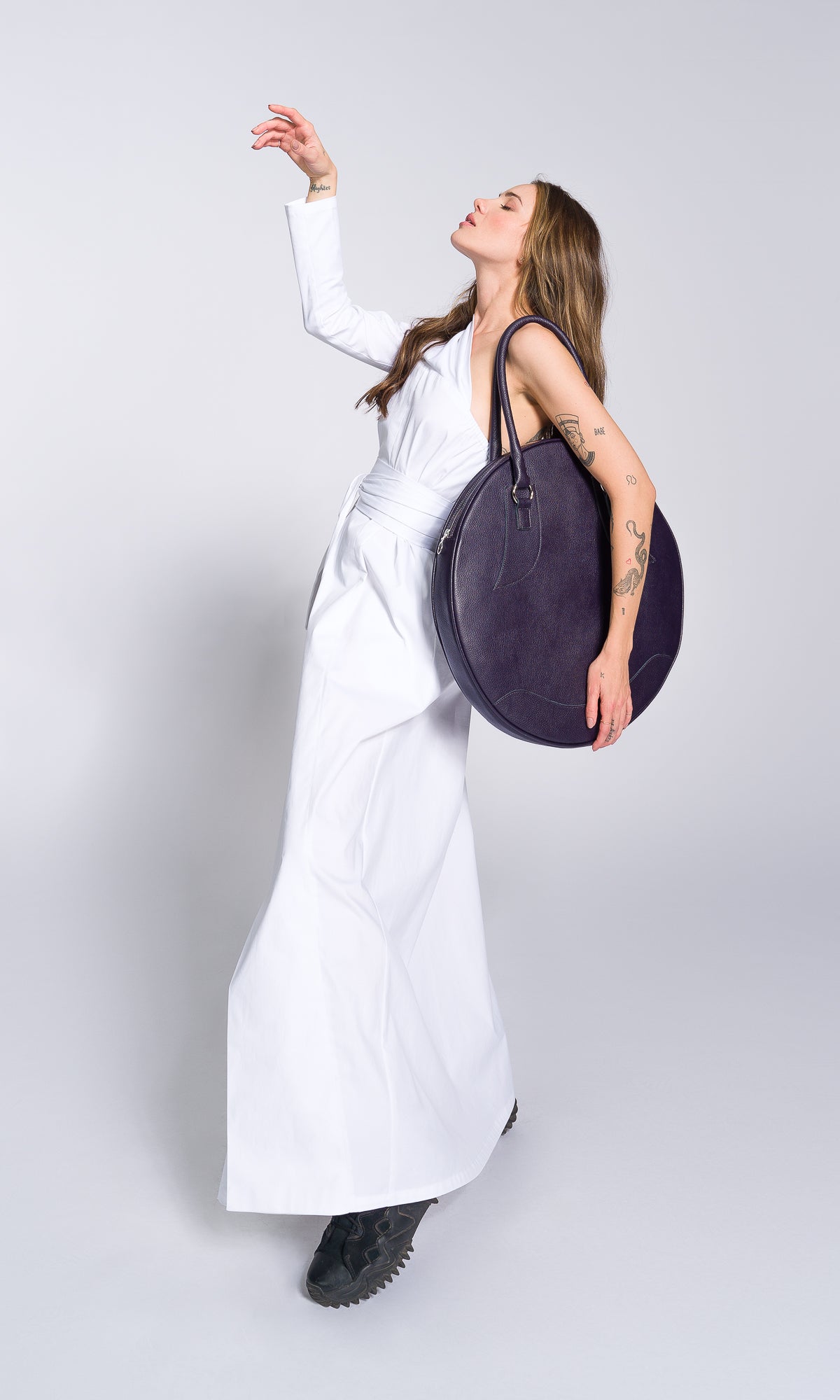 Large Circle Shoulder Bag - AAKASHA