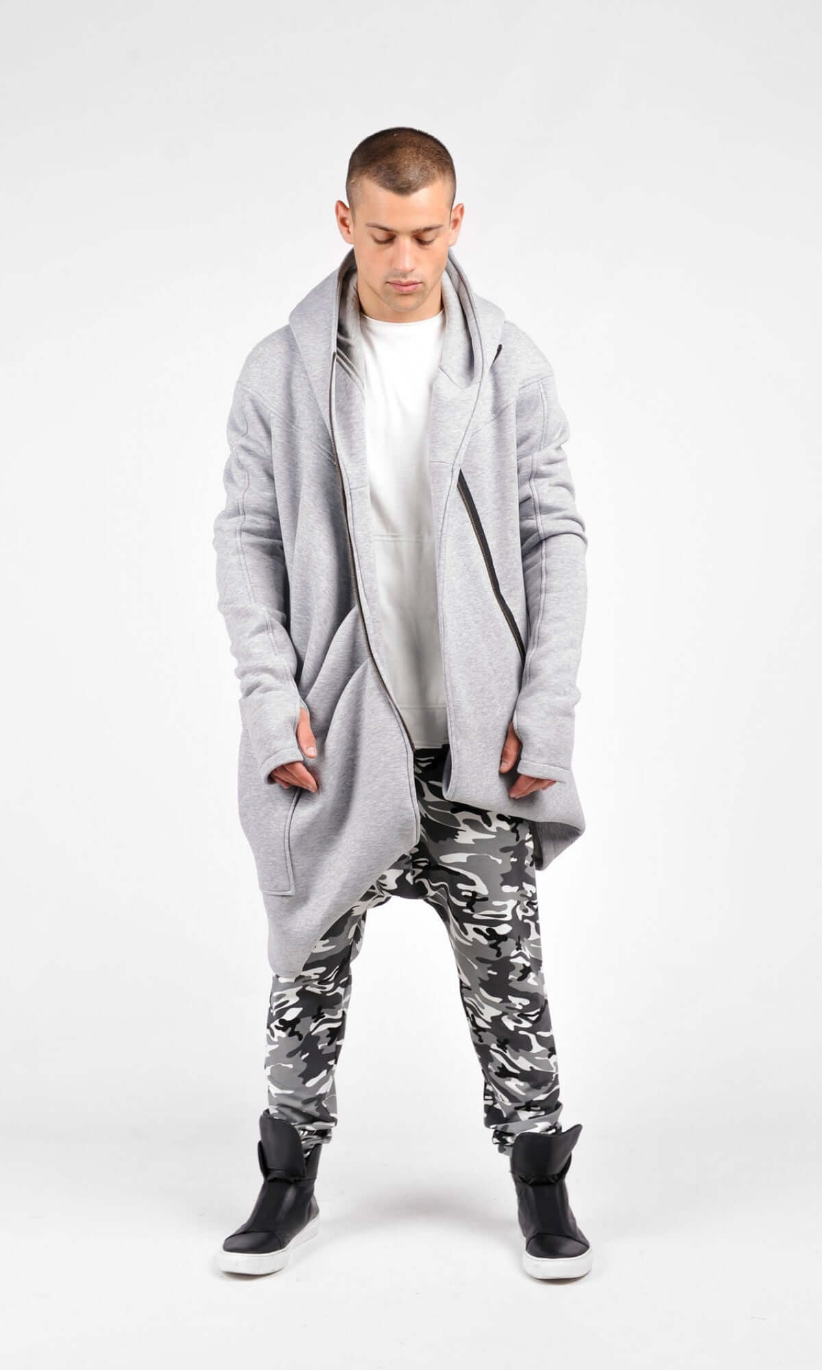 Hoodie en molleton de coton à fermeture asymétrique
