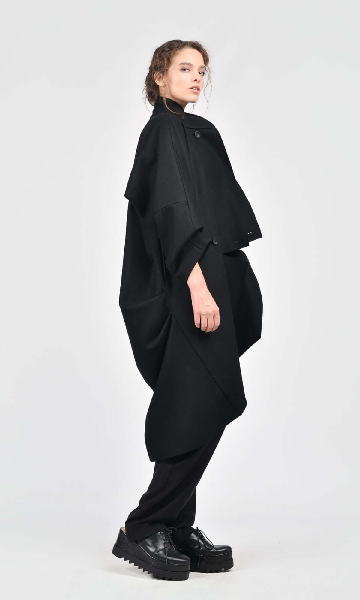 Cappotto asimmetrico in misto lana