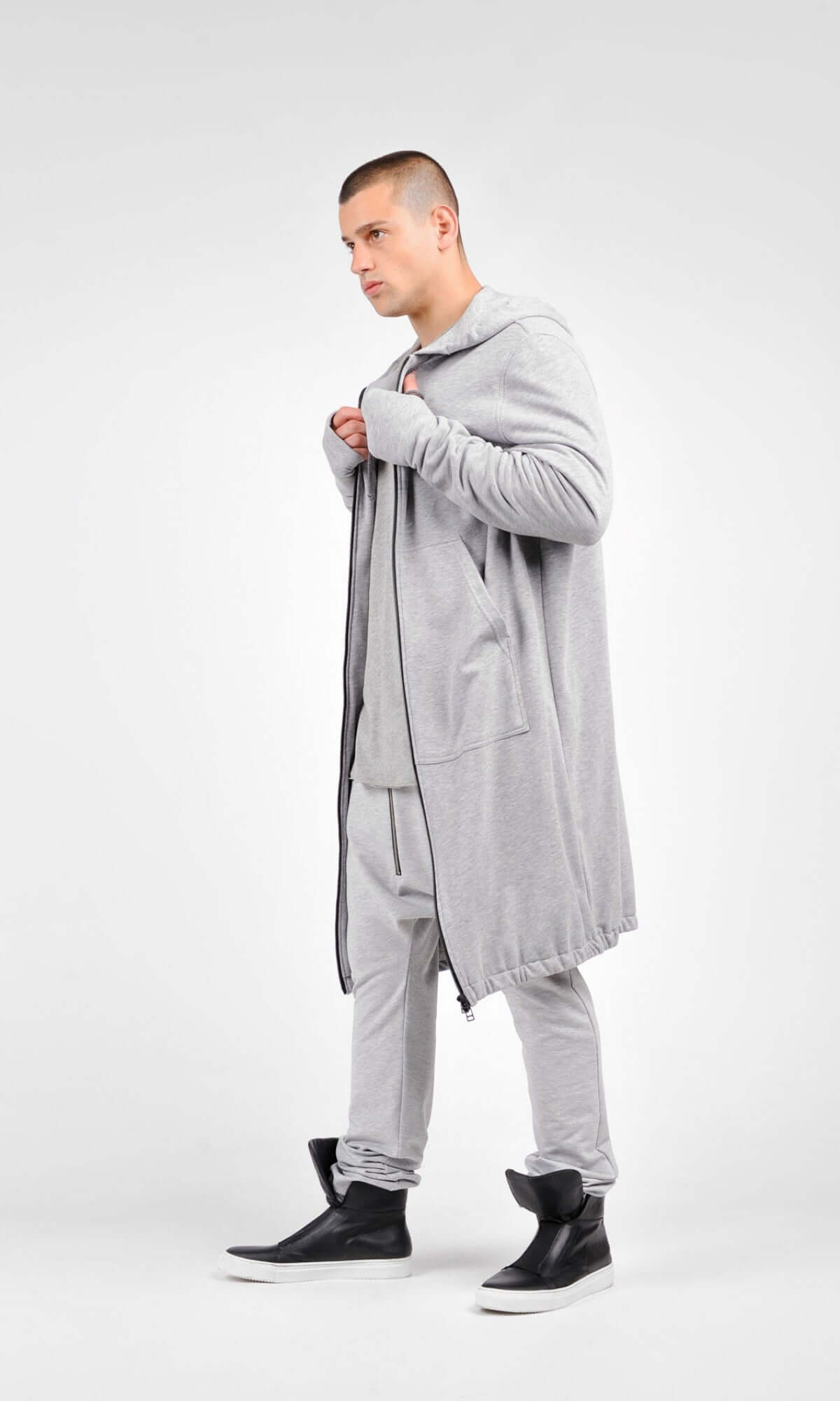 Langer Hoodie-Mantel mit Reißverschluss