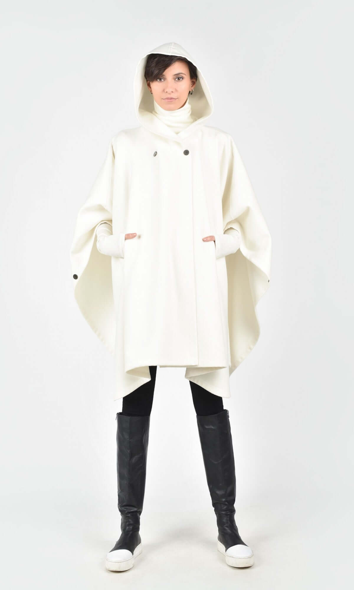 Manteau poncho à capuche en cachemire