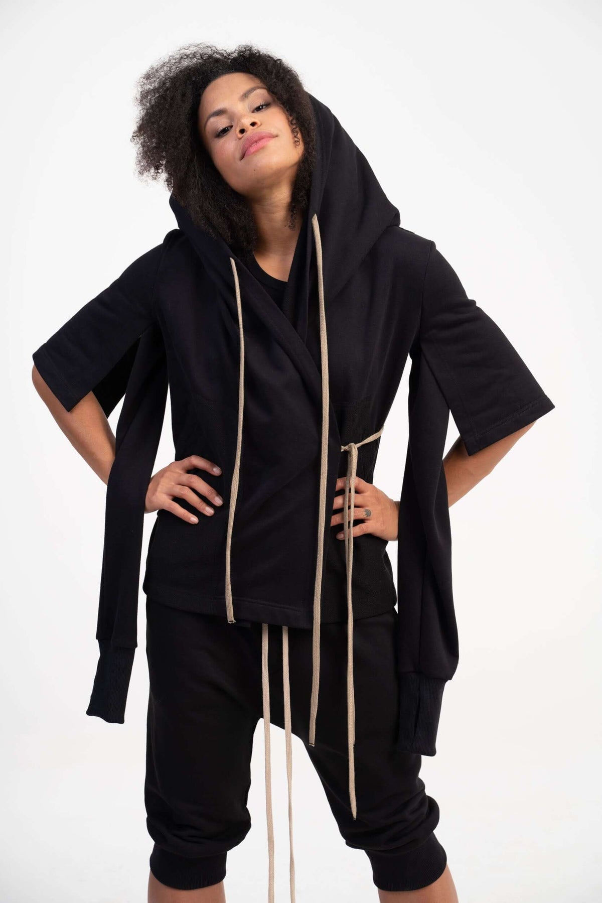 Hoodie à manches modulables
