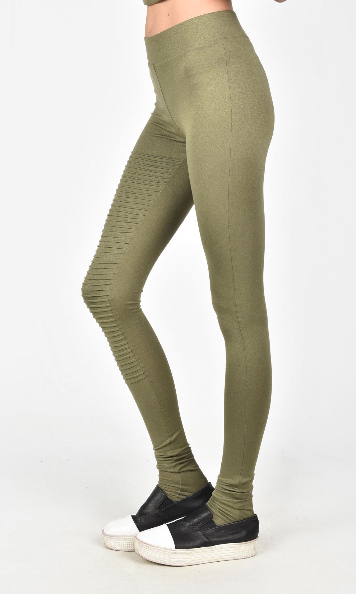 Extra Long Leggings with a Pin Tuck Pattern - AAKASHA