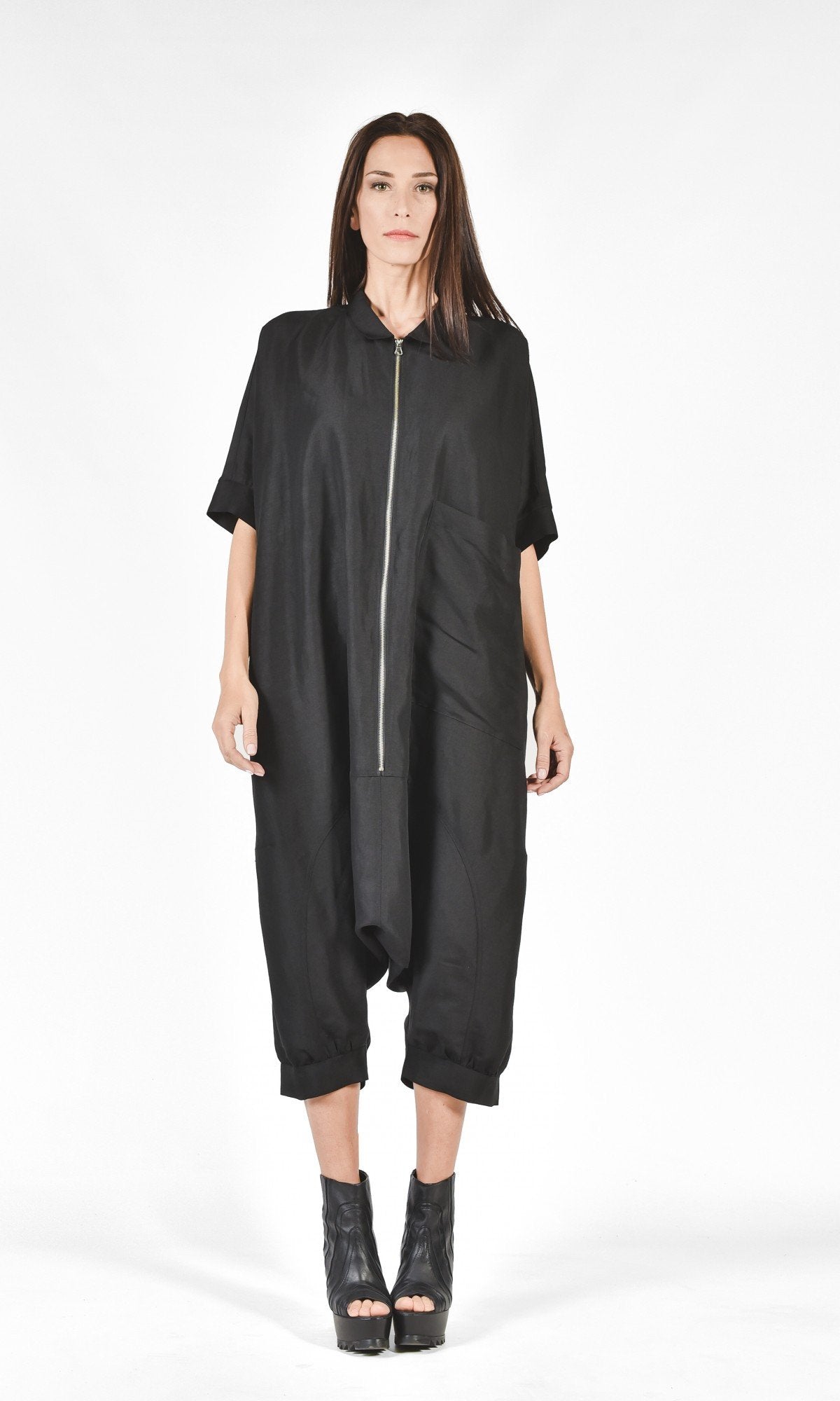 Loose Linen Maxi Jumpsuit - AAKASHA