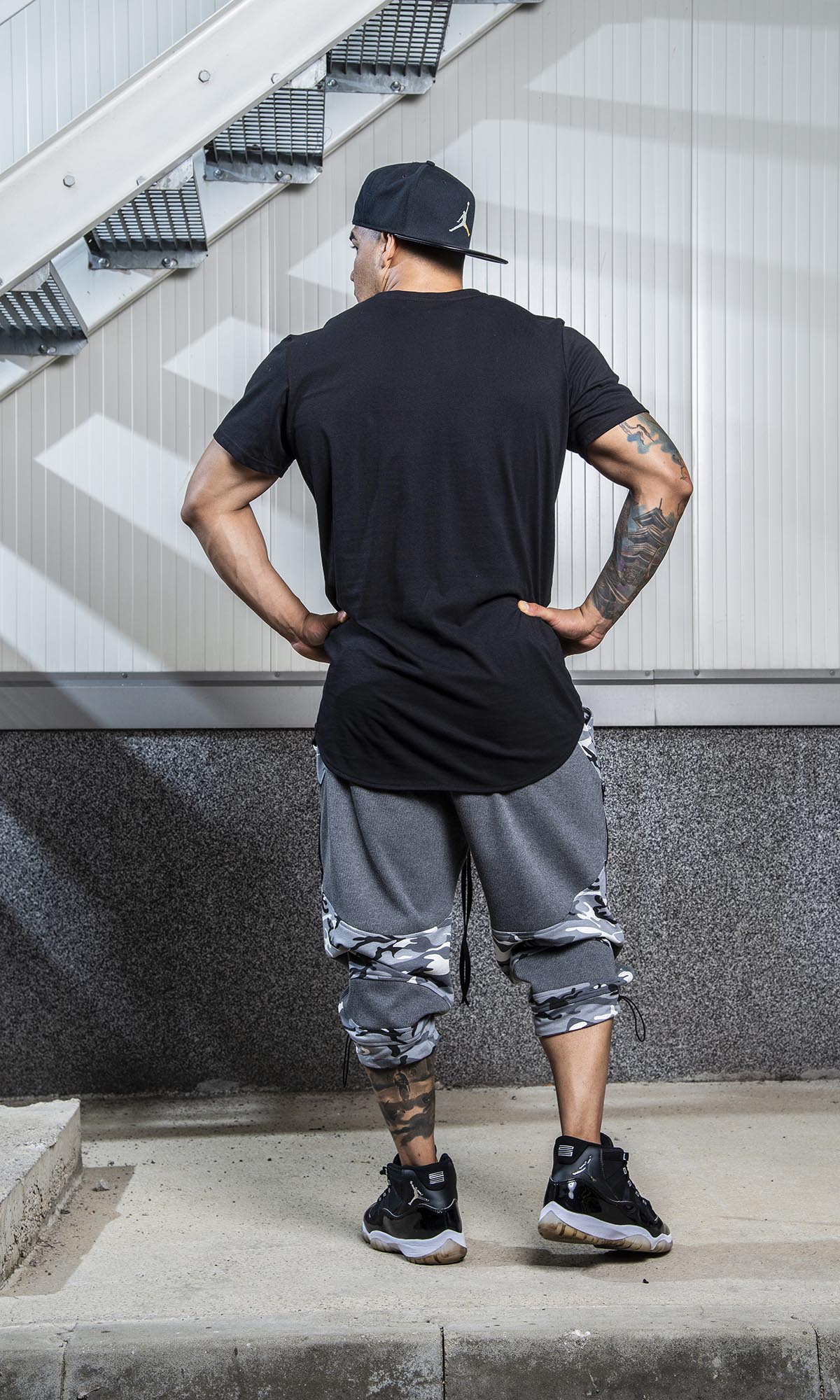 Mid-Calf Camouflage Pants