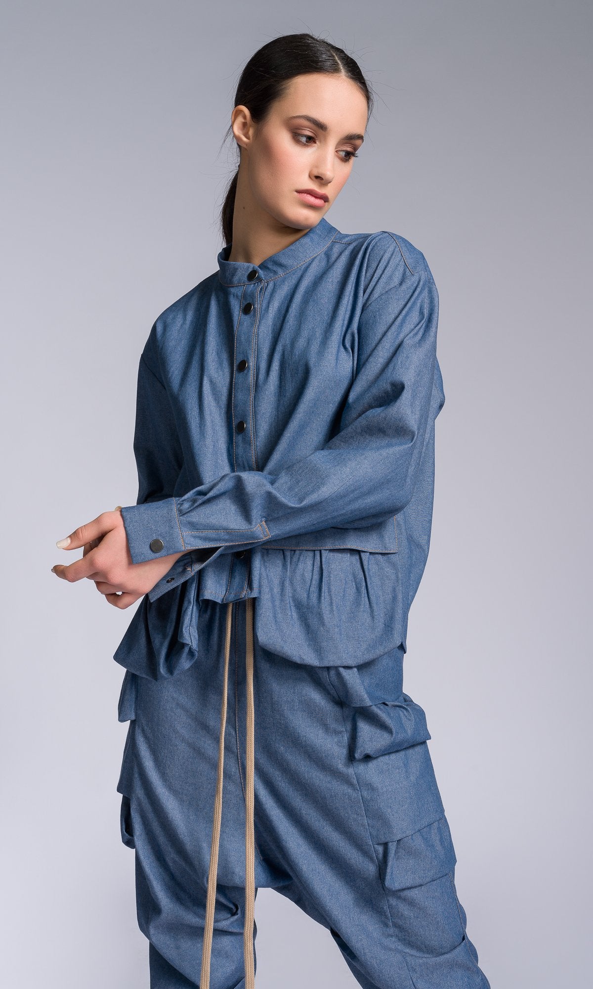 Cargo Pockets Chambray Shirt - AAKASHA