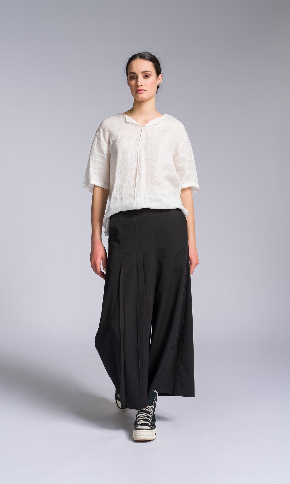 Wide Leg Pants with Front Pleat