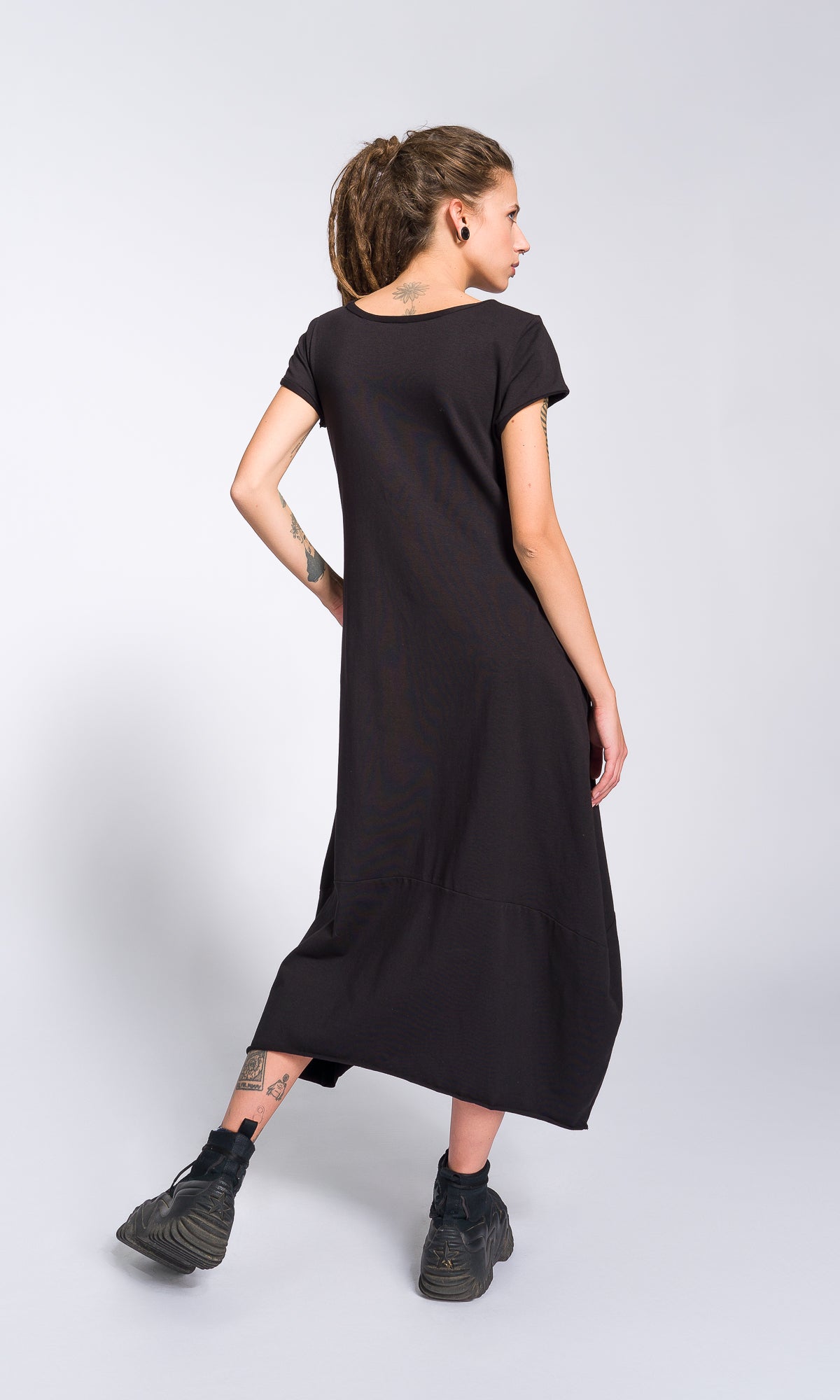 Short Sleeve Cocoon Midi Dress - AAKASHA