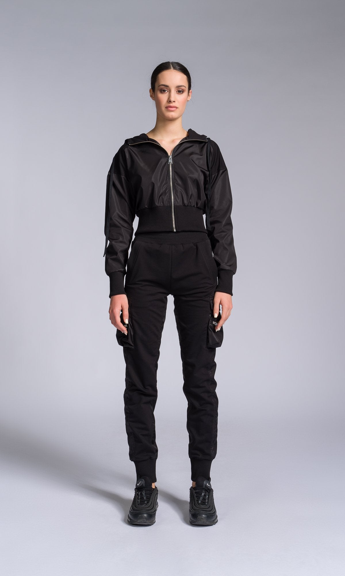 Two-piece Set of Joggers with Cargo Pockets and Cropped Zip-up Hoodie - AAKASHA