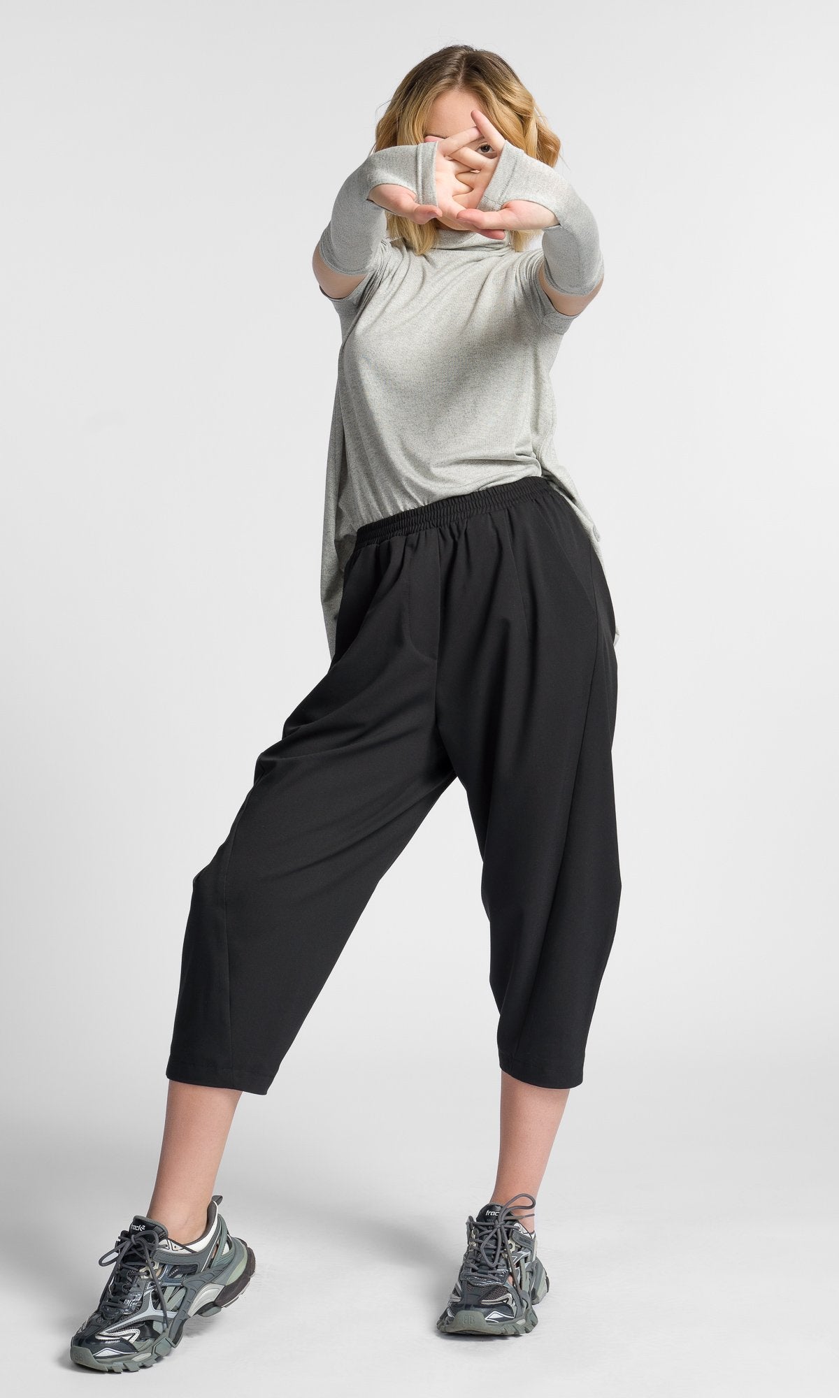 Curved Leg Crop Pants - AAKASHA