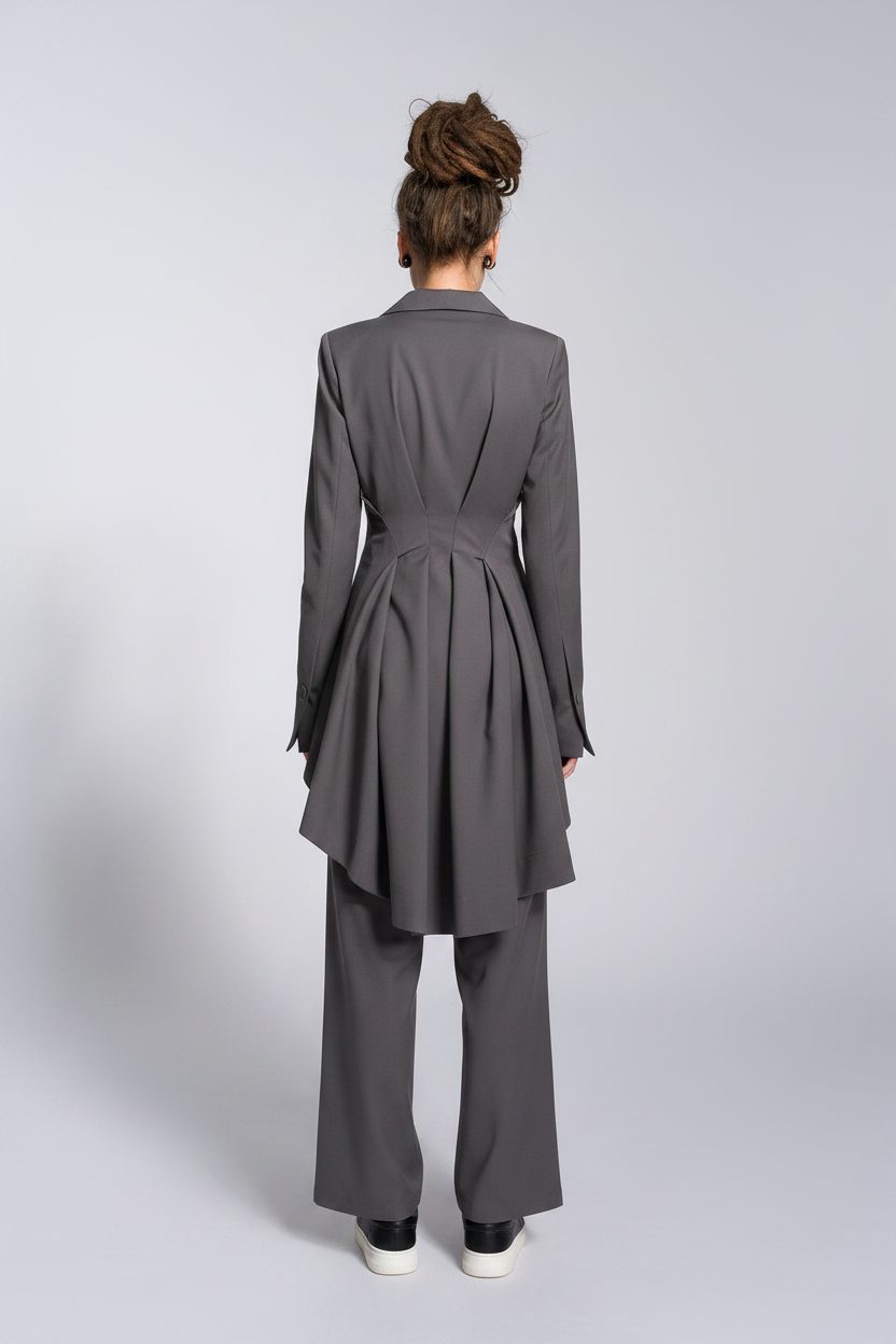 Blazer asimmetrico con bottoni