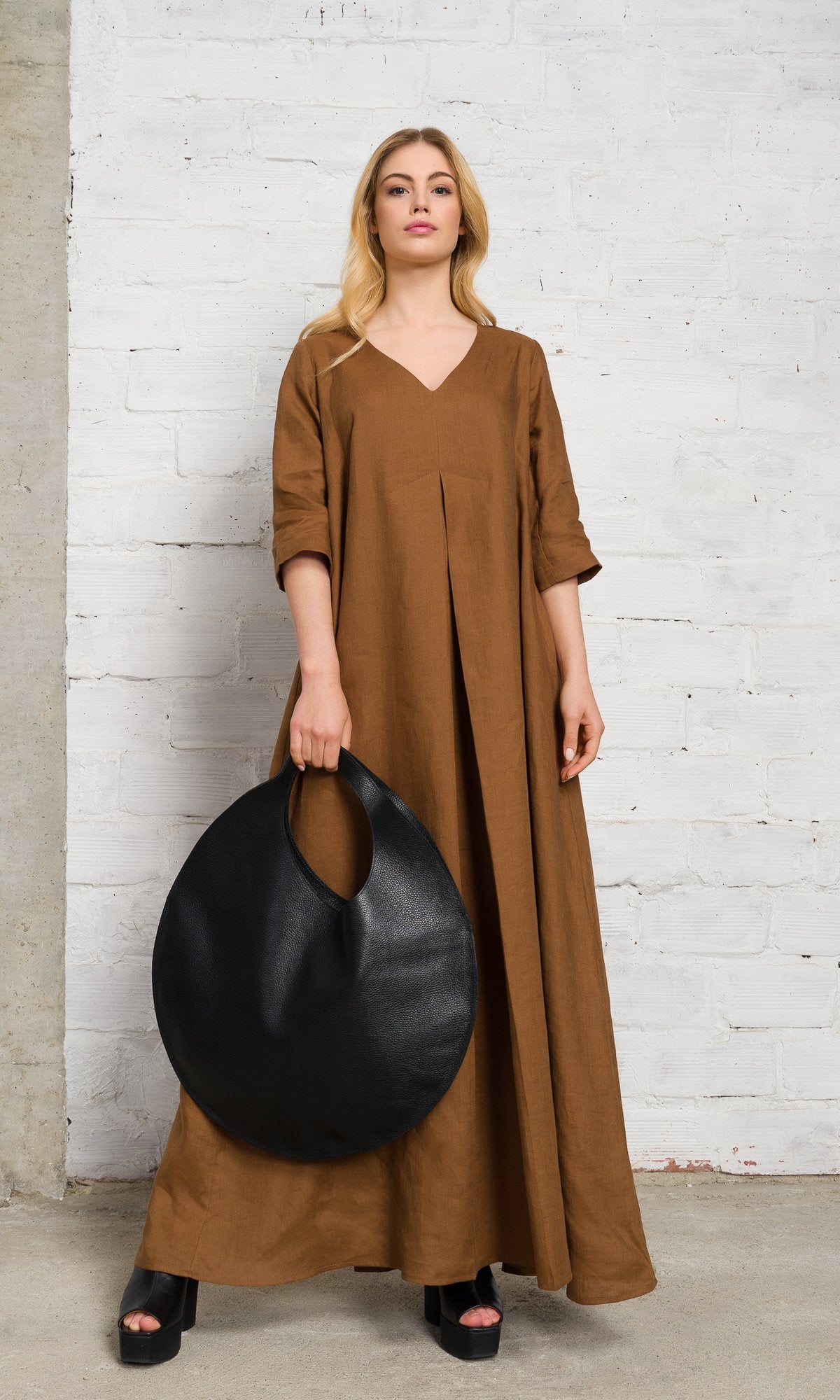 Leather Circle Hobo Bag - AAKASHA